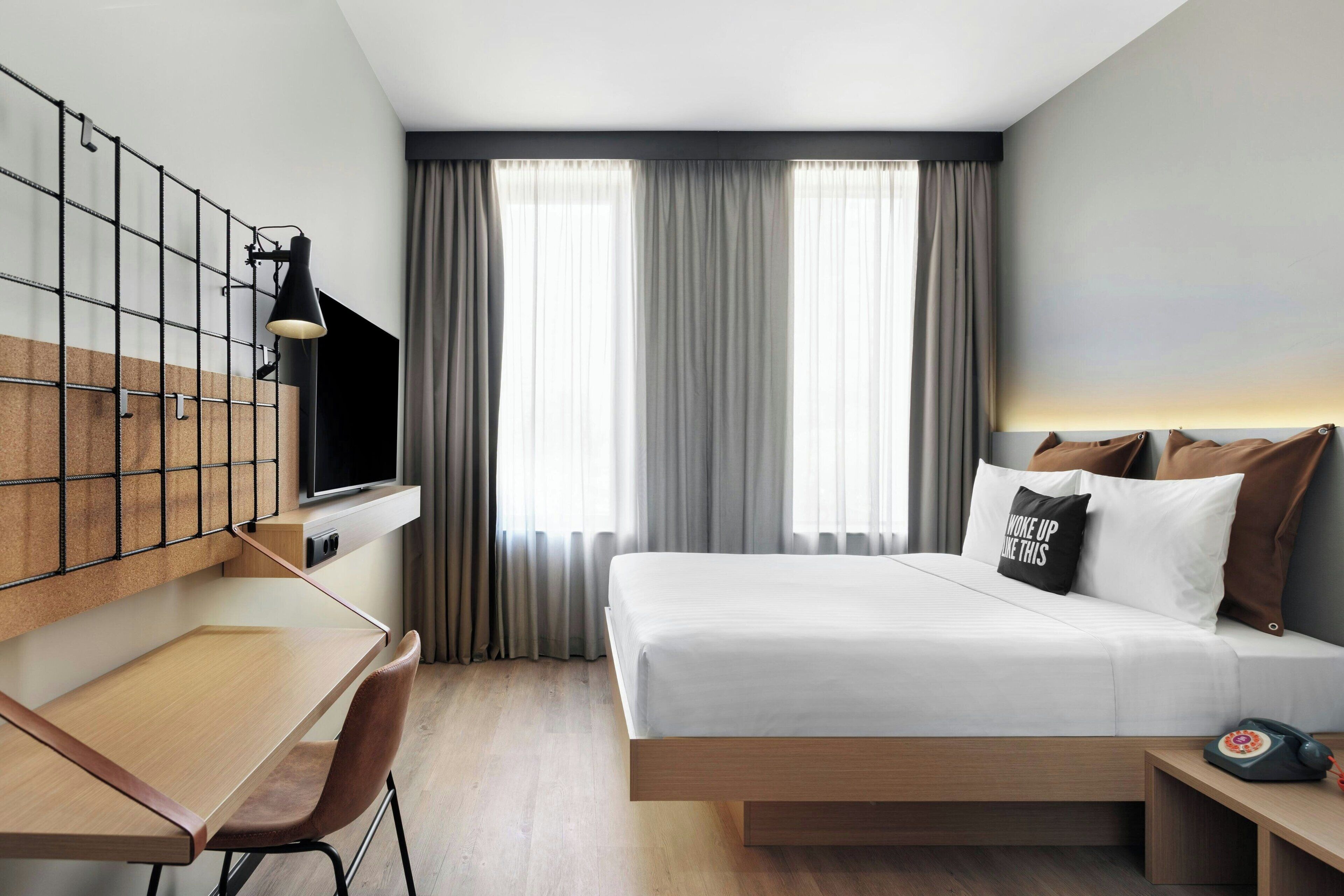 Moxy Alfragide Lisboa