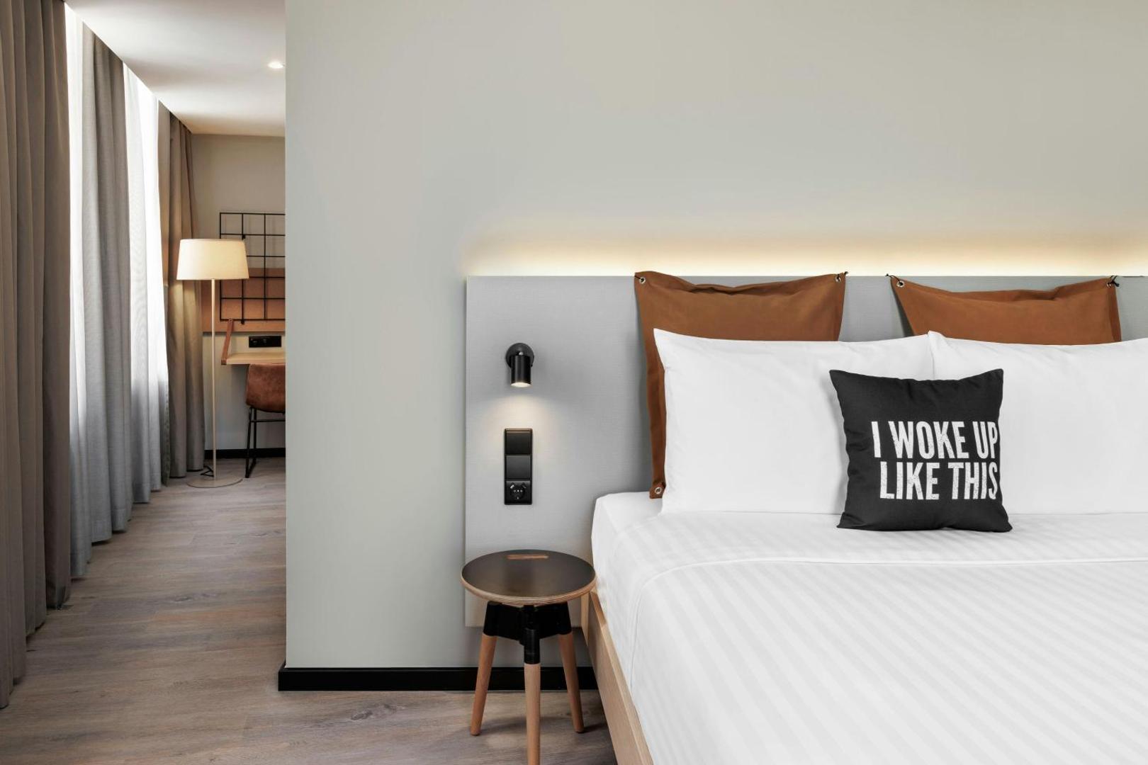 Moxy Alfragide Lisboa