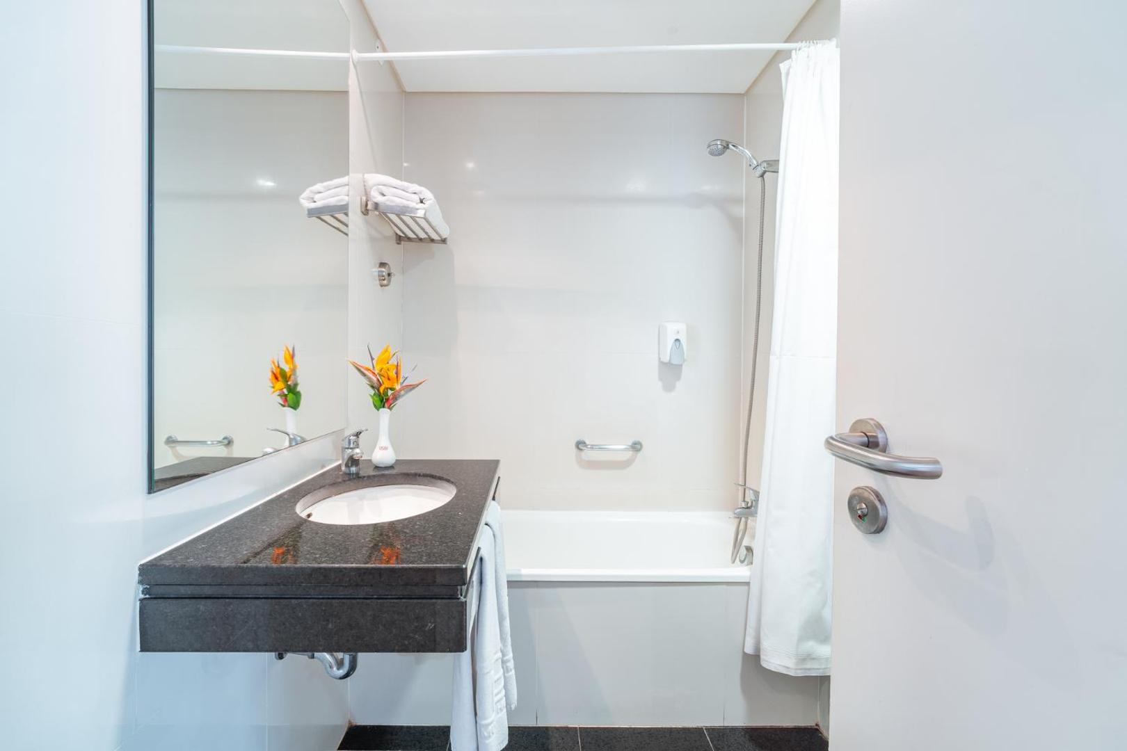 Muthu Raga Madeira Hotel