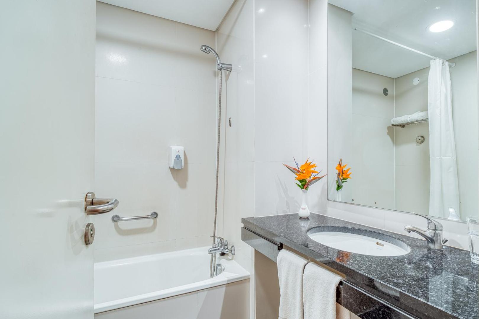 Muthu Raga Madeira Hotel