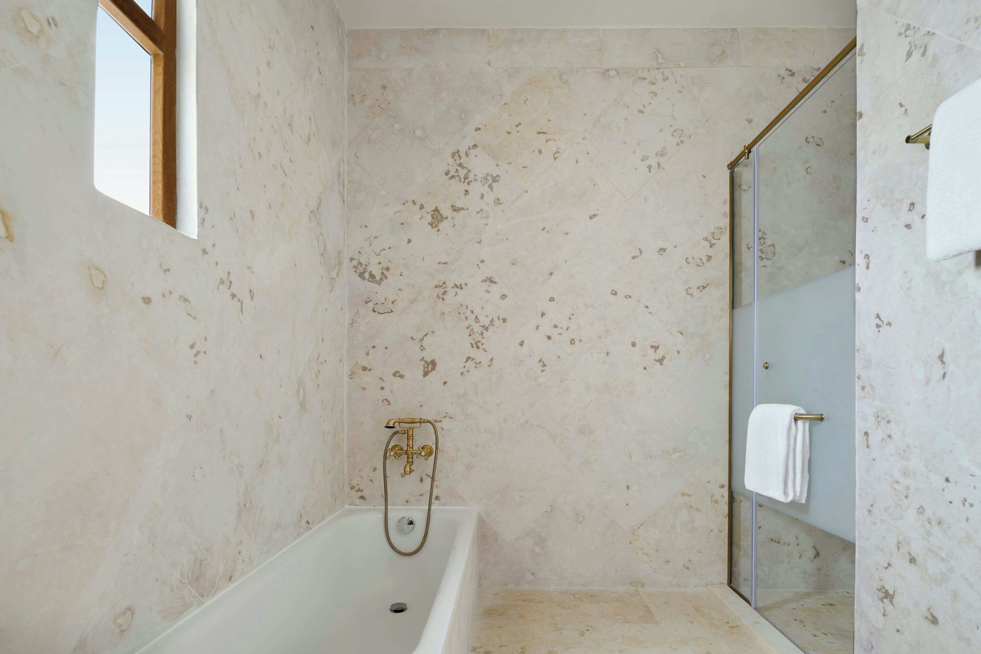 Al Samriya Autograph Collection