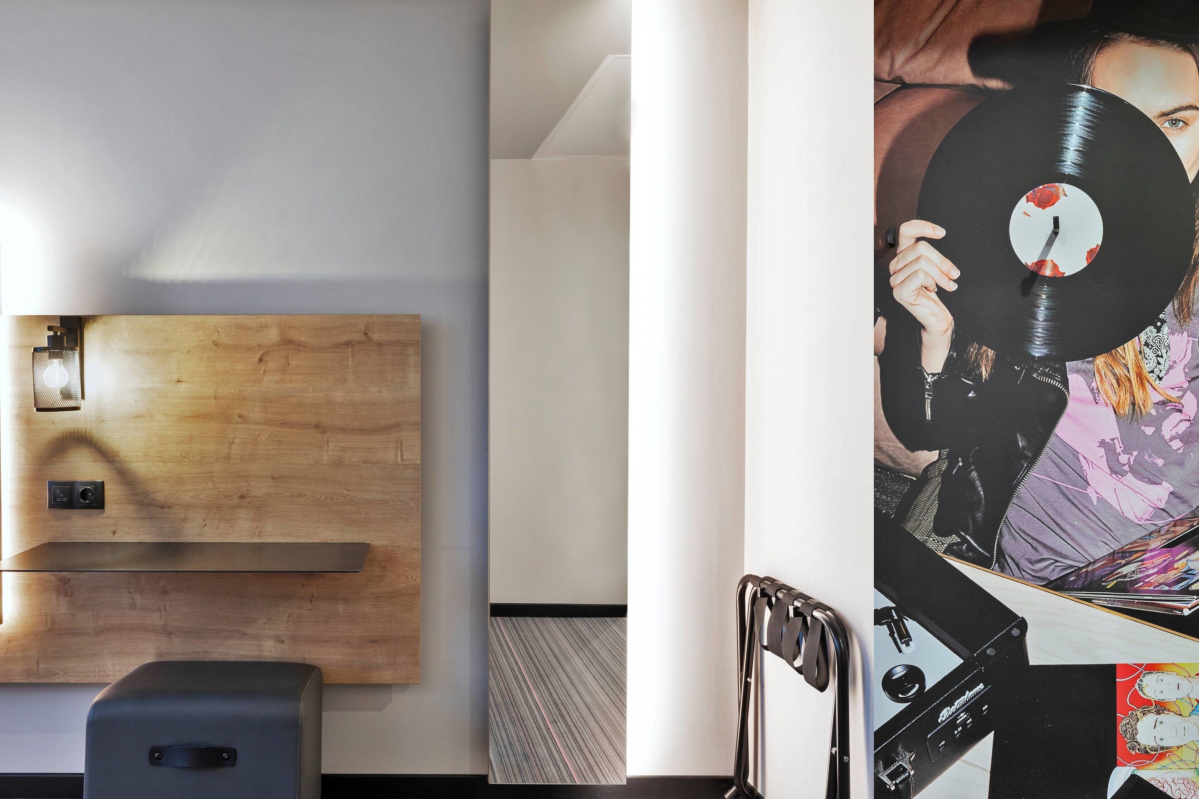 Moxy Bucharest Old Town Moxy Bucharest Old Town