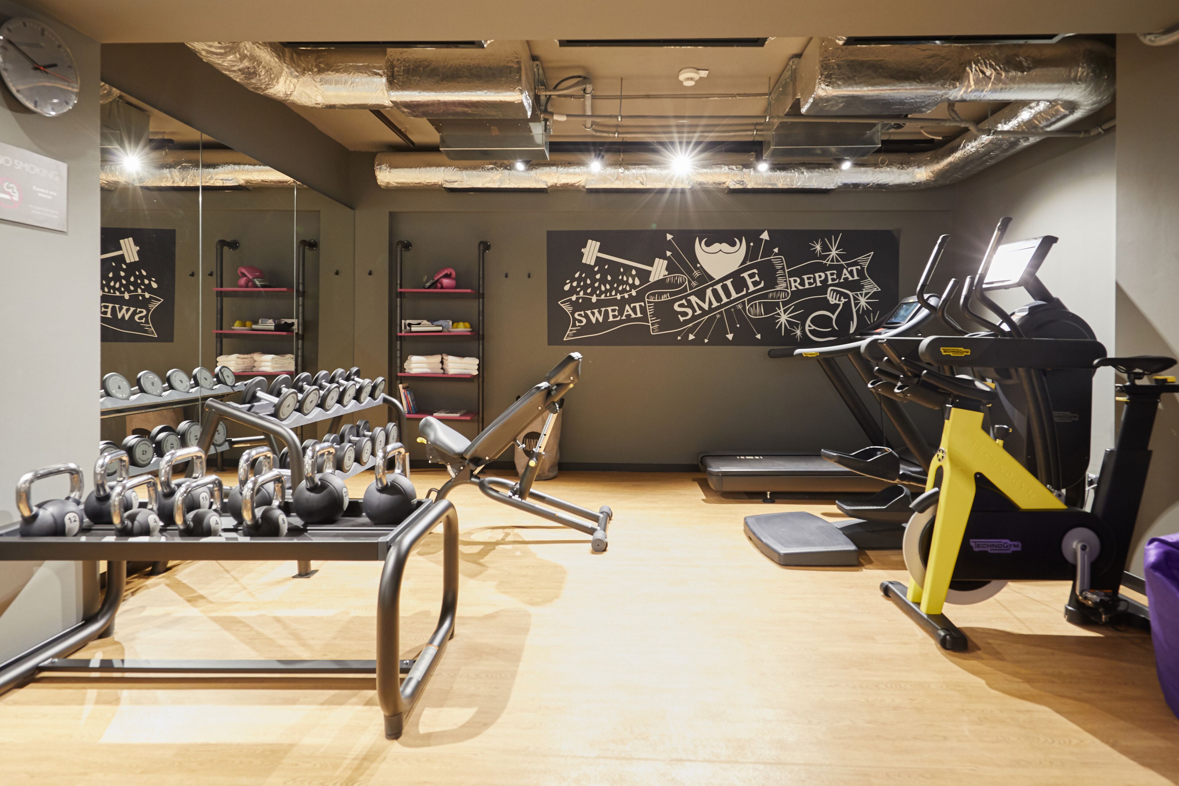 Moxy Bucharest Old Town Moxy Bucharest Old Town