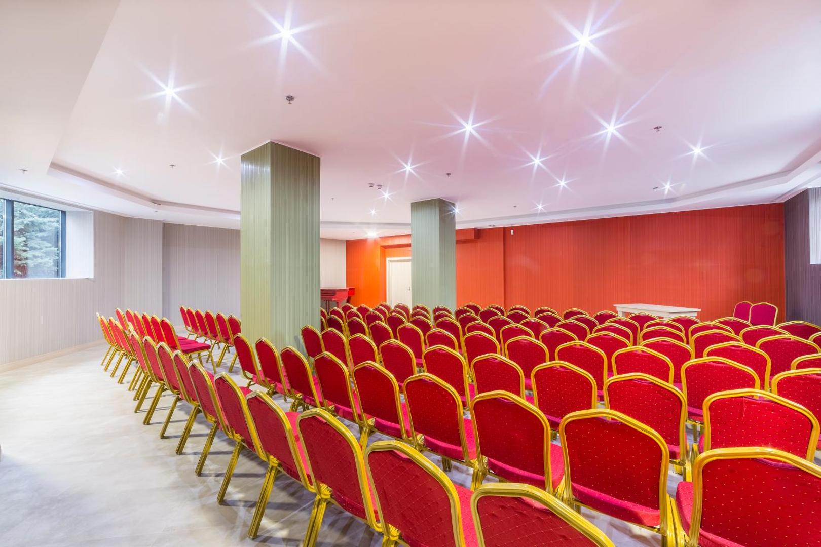 Hampton by Hilton Iasi Hampton by Hilton Iasi