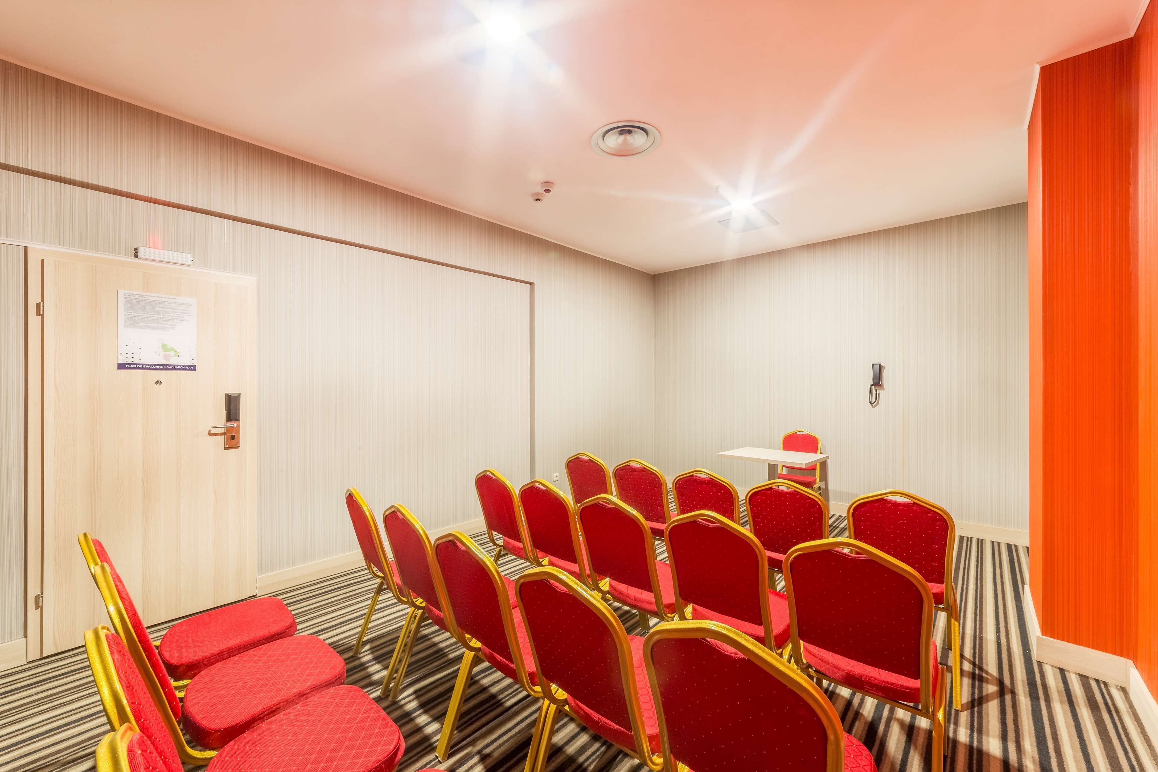 Hampton by Hilton Iasi Hampton by Hilton Iasi