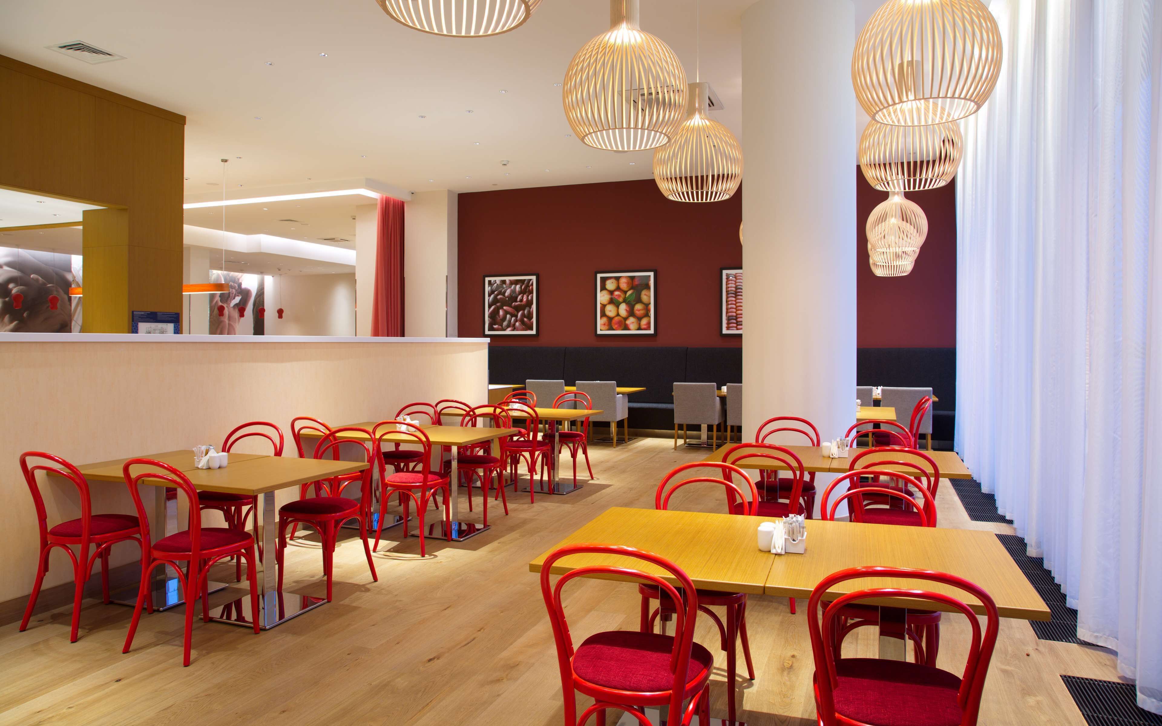 Hampton by Hilton Saint Petersburg ExpoForum Hampton by Hilton Saint Petersburg ExpoForum