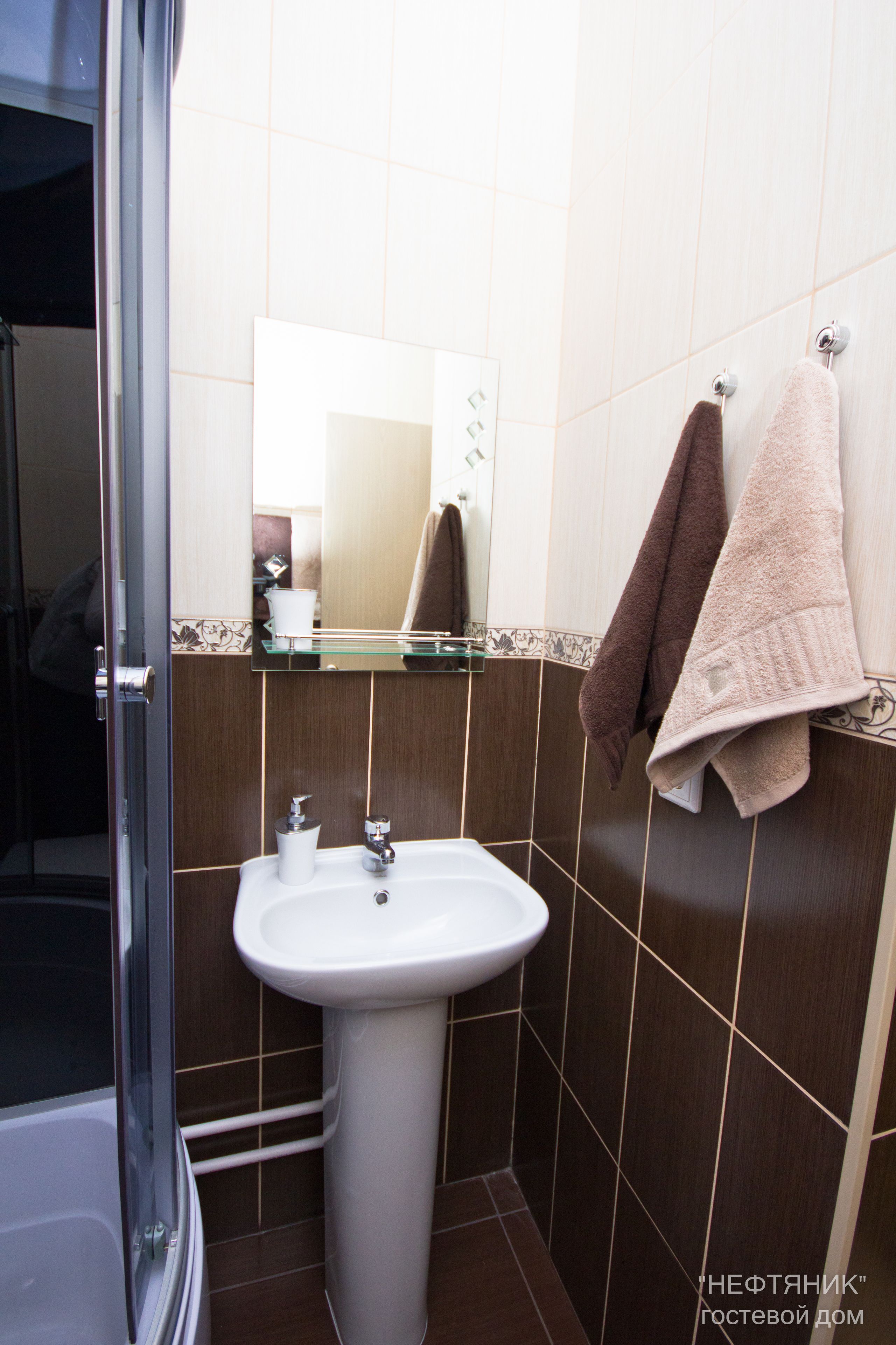 Guest Complex Neftyanik