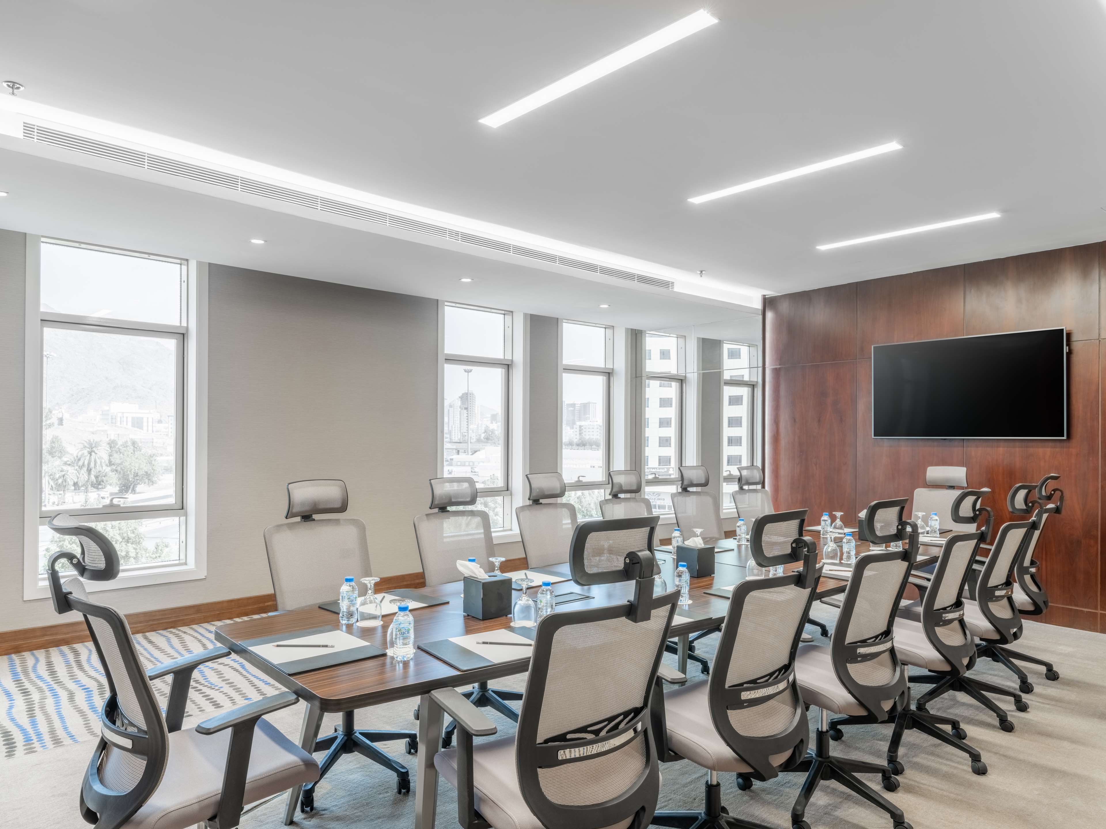 Wirgan Al Noor, Tapestry Collection by Hilton