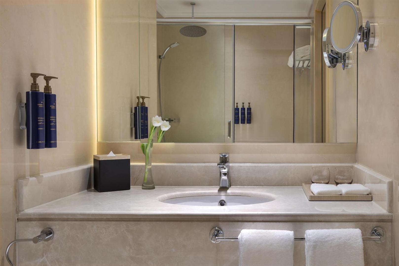 Diyar Ajwa, Tapestry Collection by Hilton