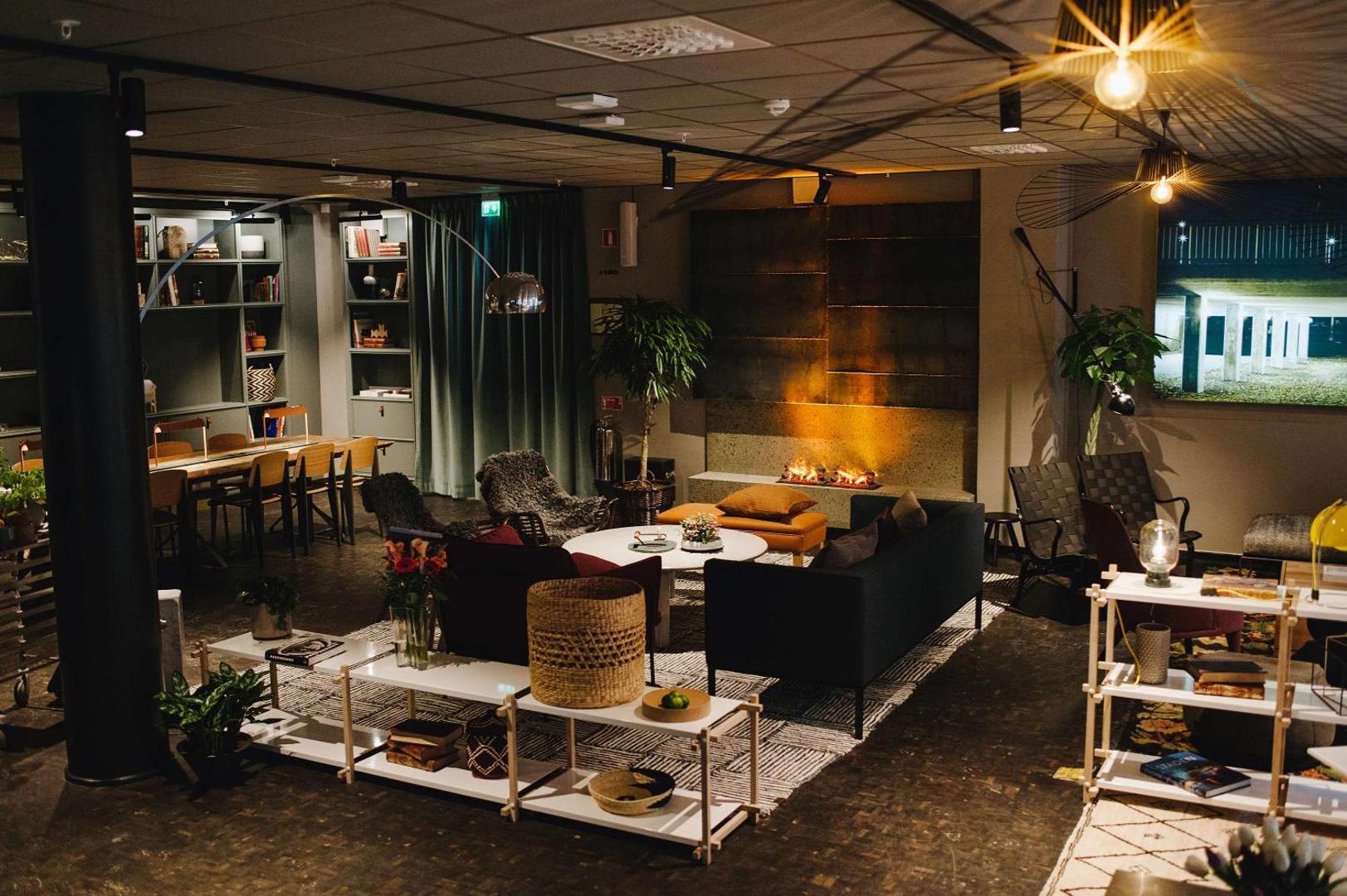 Best Western and Hotel