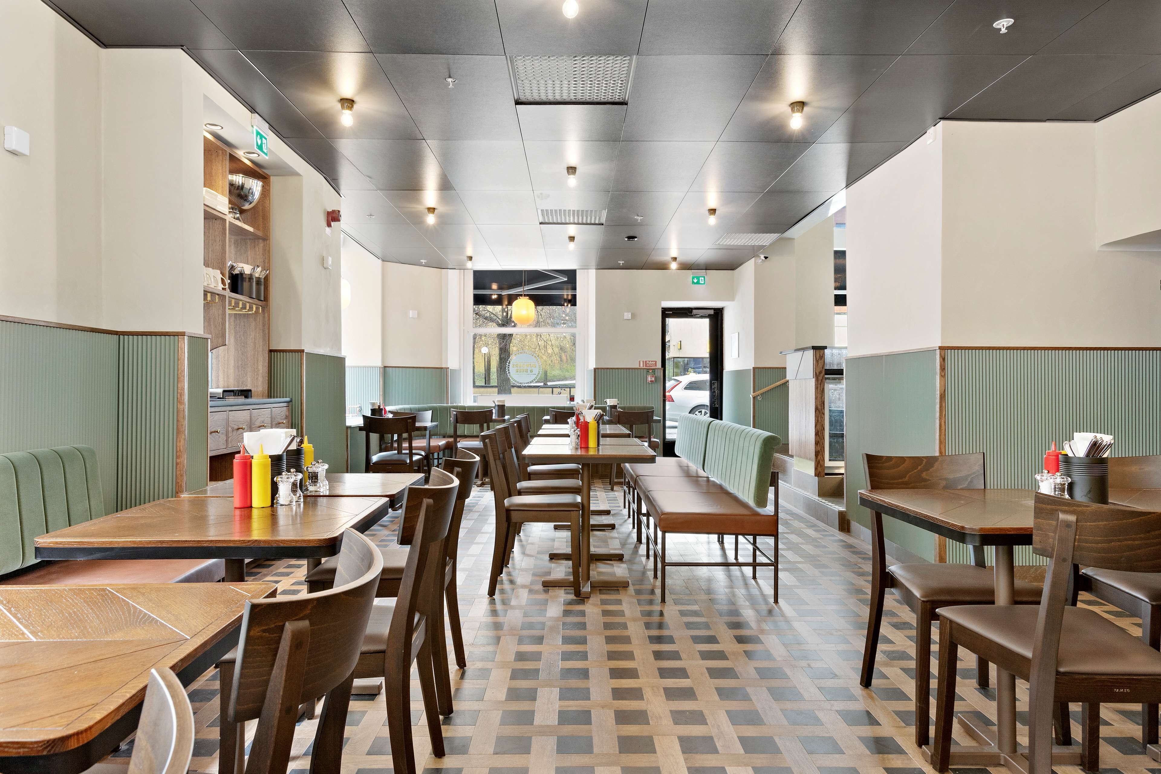 Best Western Hotel at 108