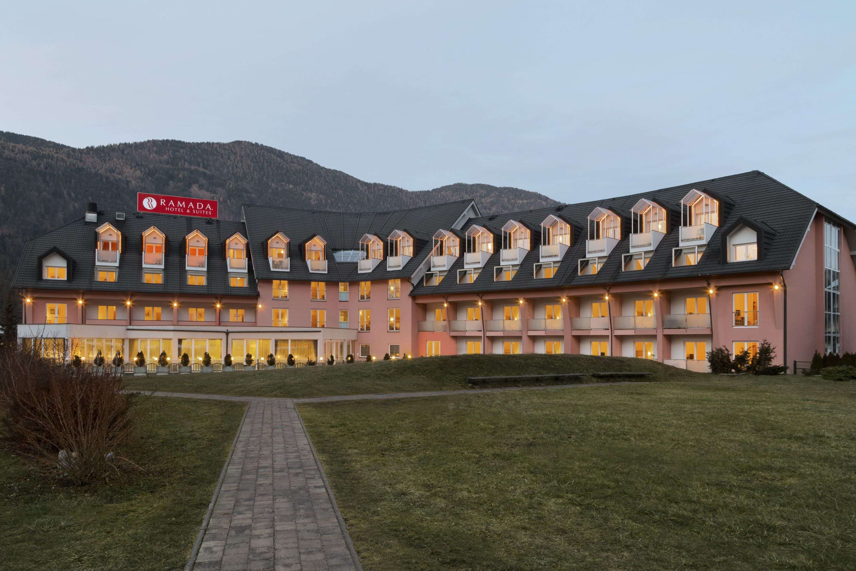 Ramada Hotel & Suites by Wyndham Kranjska Gora Ramada Hotel & Suites by Wyndham Kranjska Gora