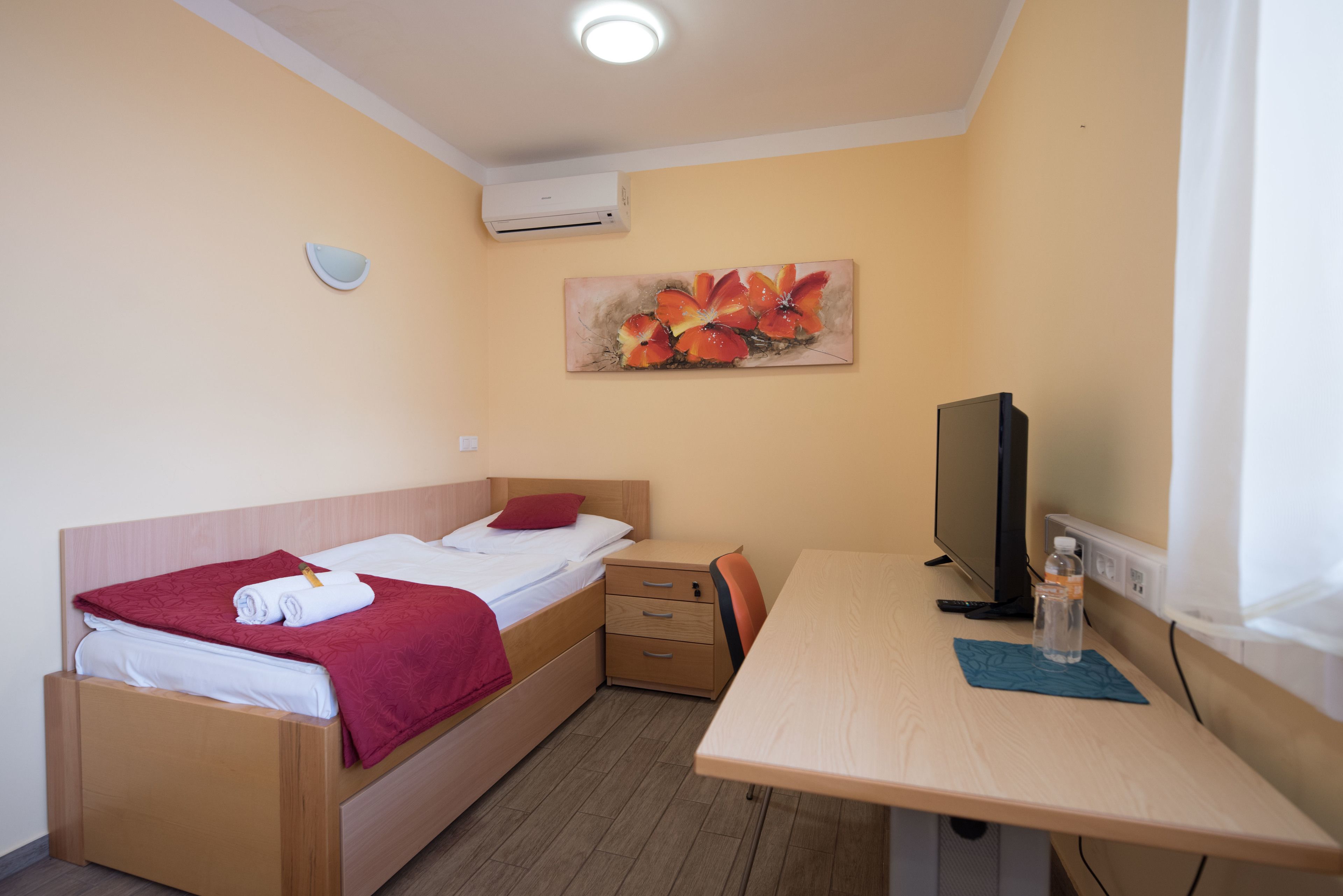 S Hotel & Restaurant S S Hotel & Restaurant S