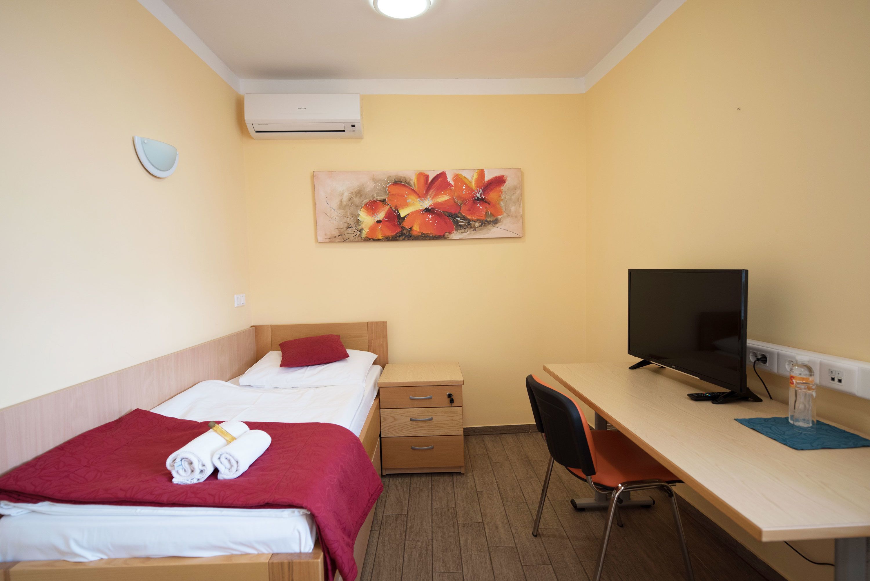 S Hotel & Restaurant S S Hotel & Restaurant S