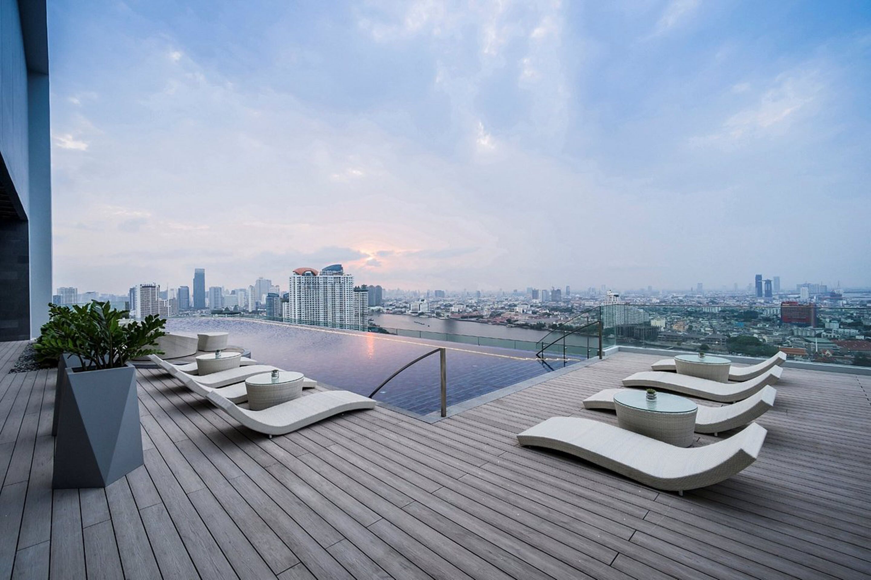 Avani+ Riverside Bangkok Hotel Avani+ Riverside Bangkok Hotel