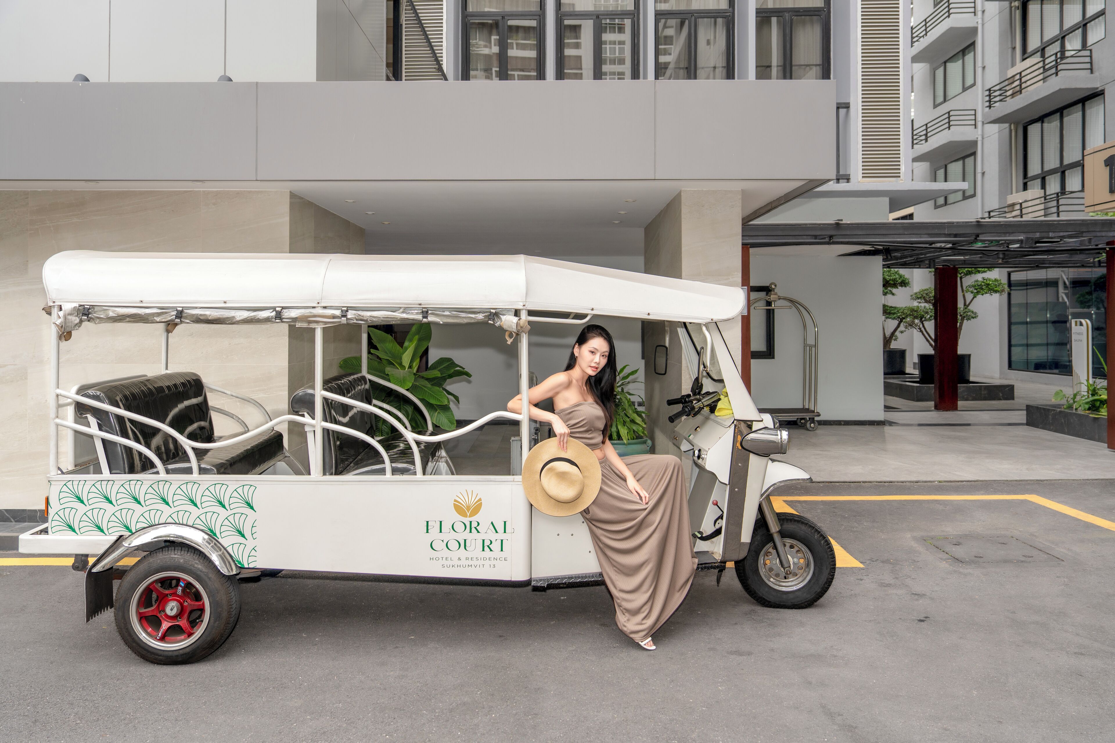 Floral Court Hotel & Residence