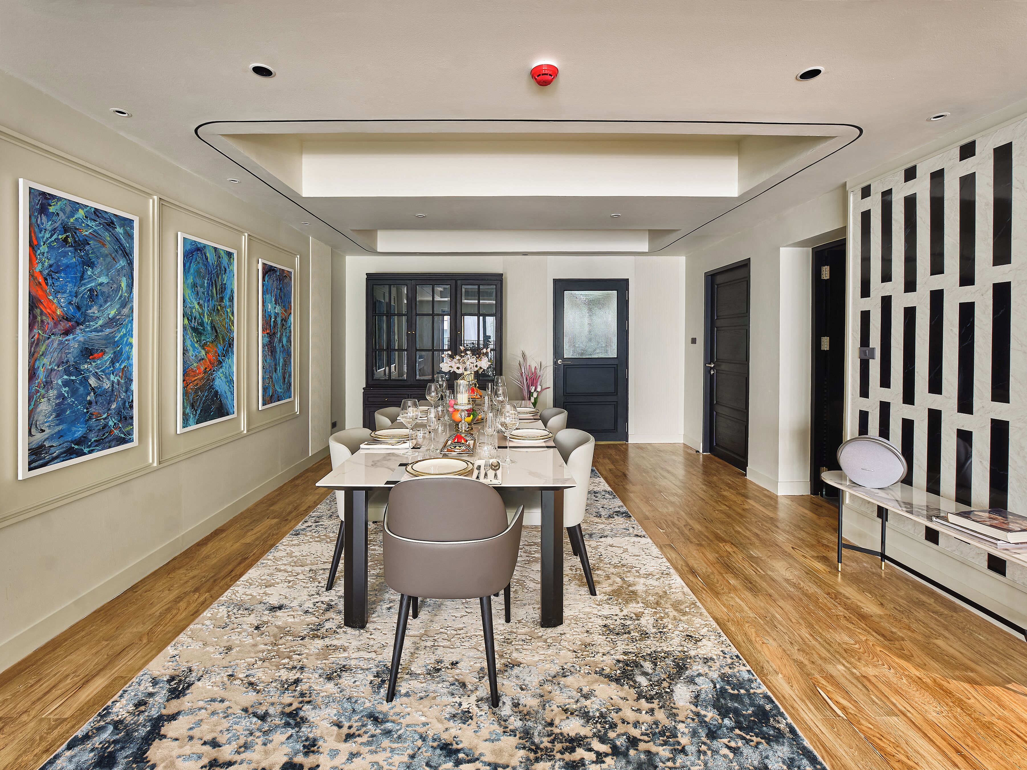 Floral Court Hotel & Residence