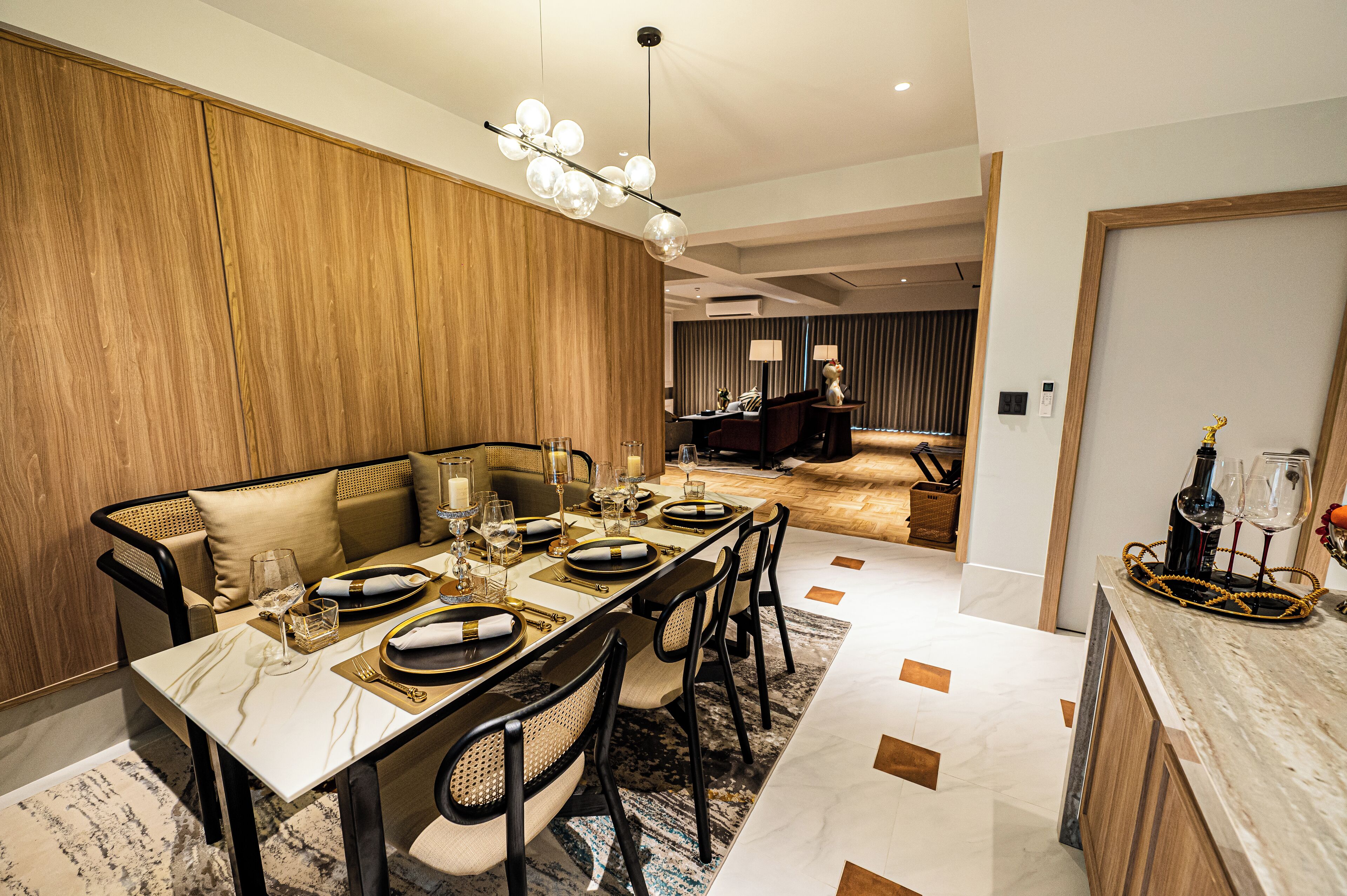 Floral Court Hotel & Residence