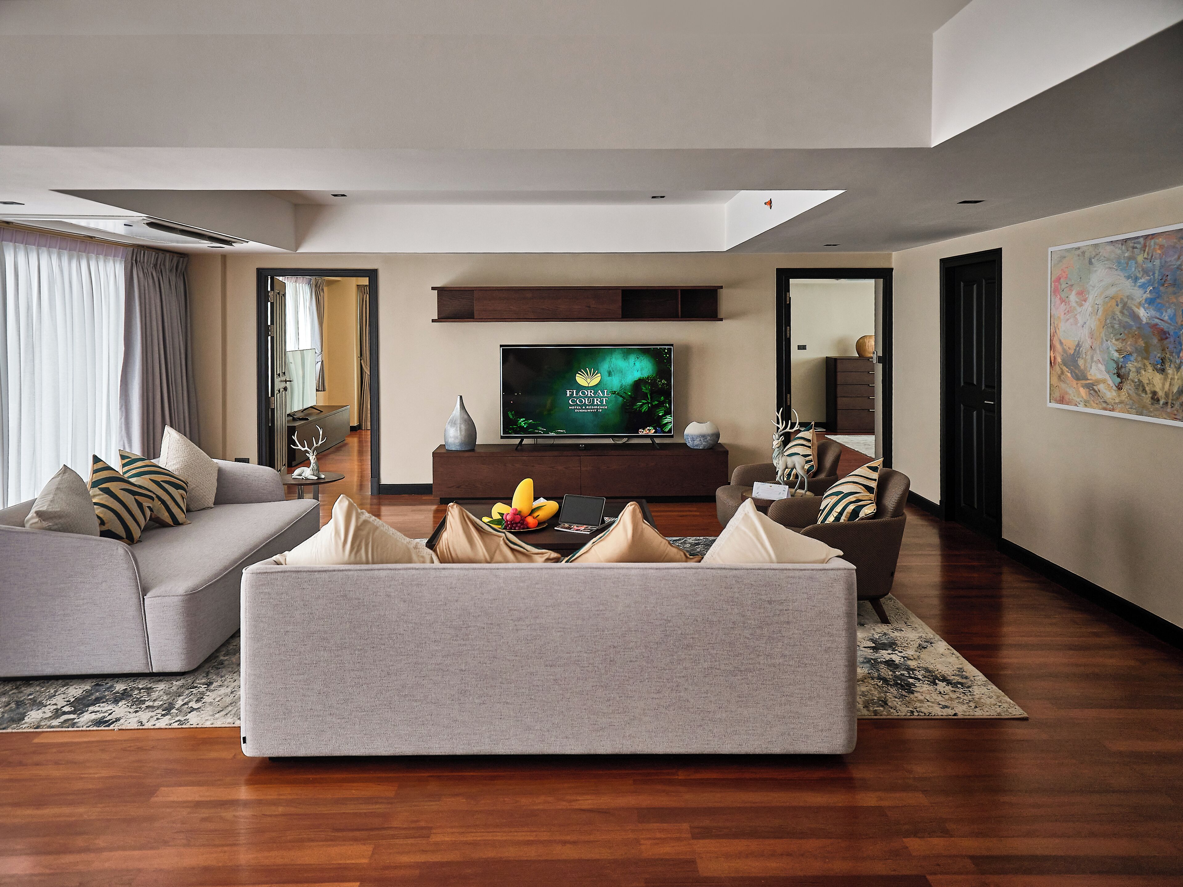 Floral Court Hotel & Residence