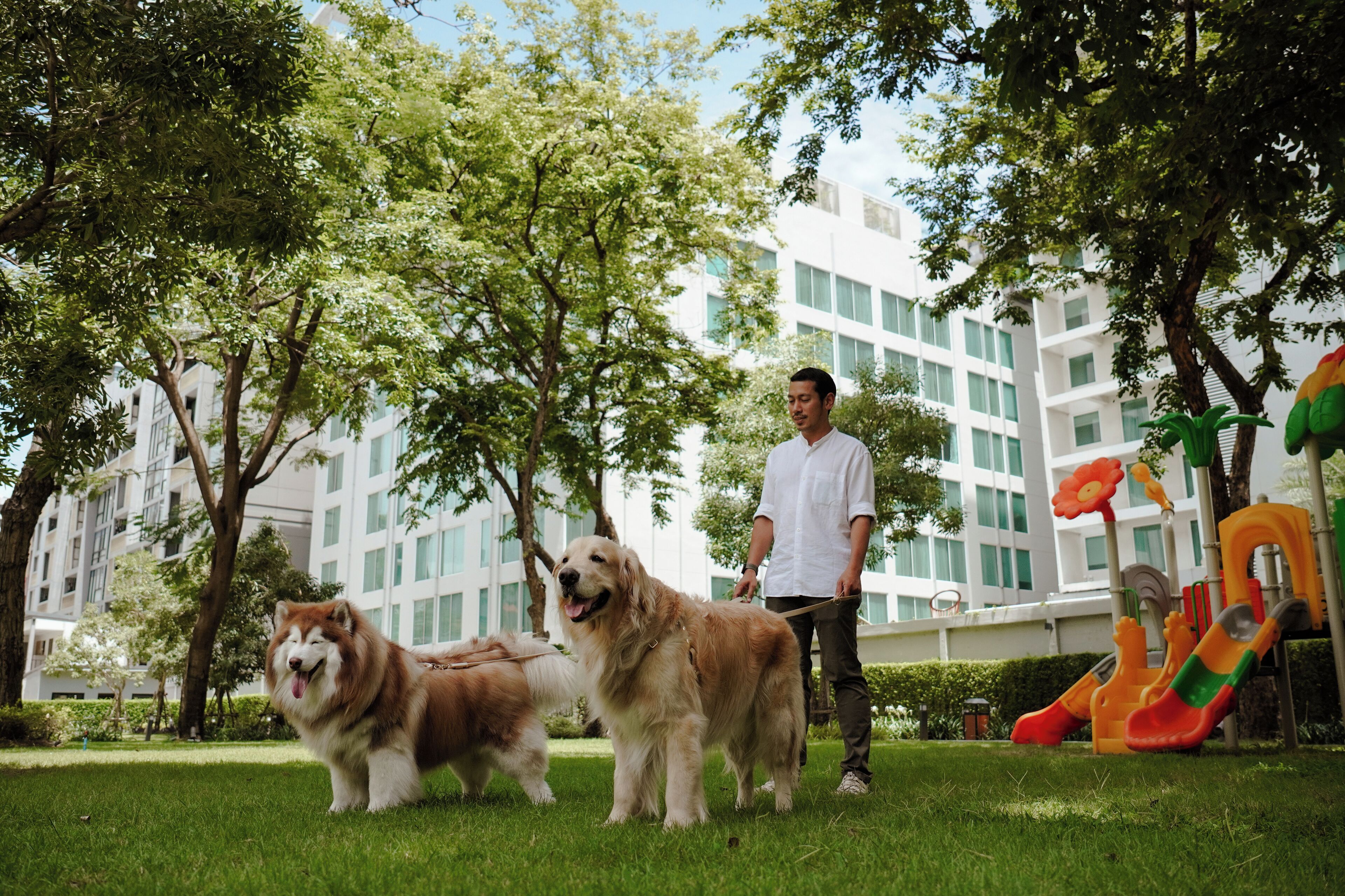 Floral Court Hotel & Residence