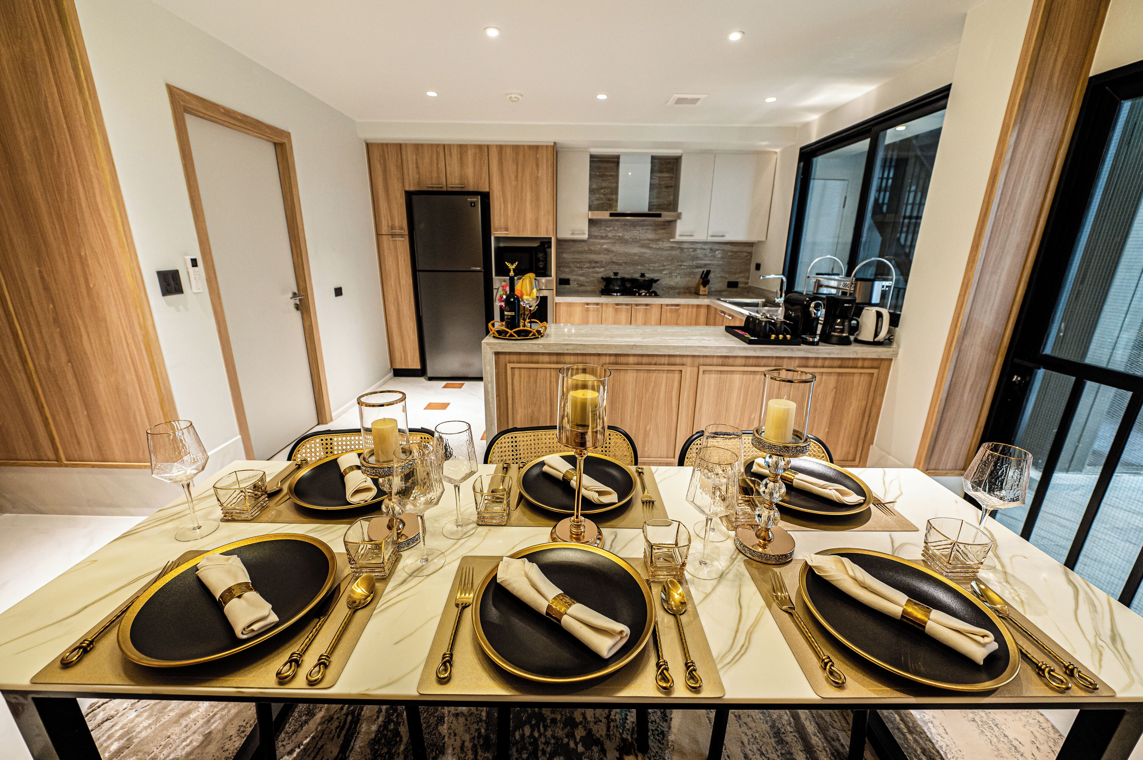 Floral Court Hotel & Residence