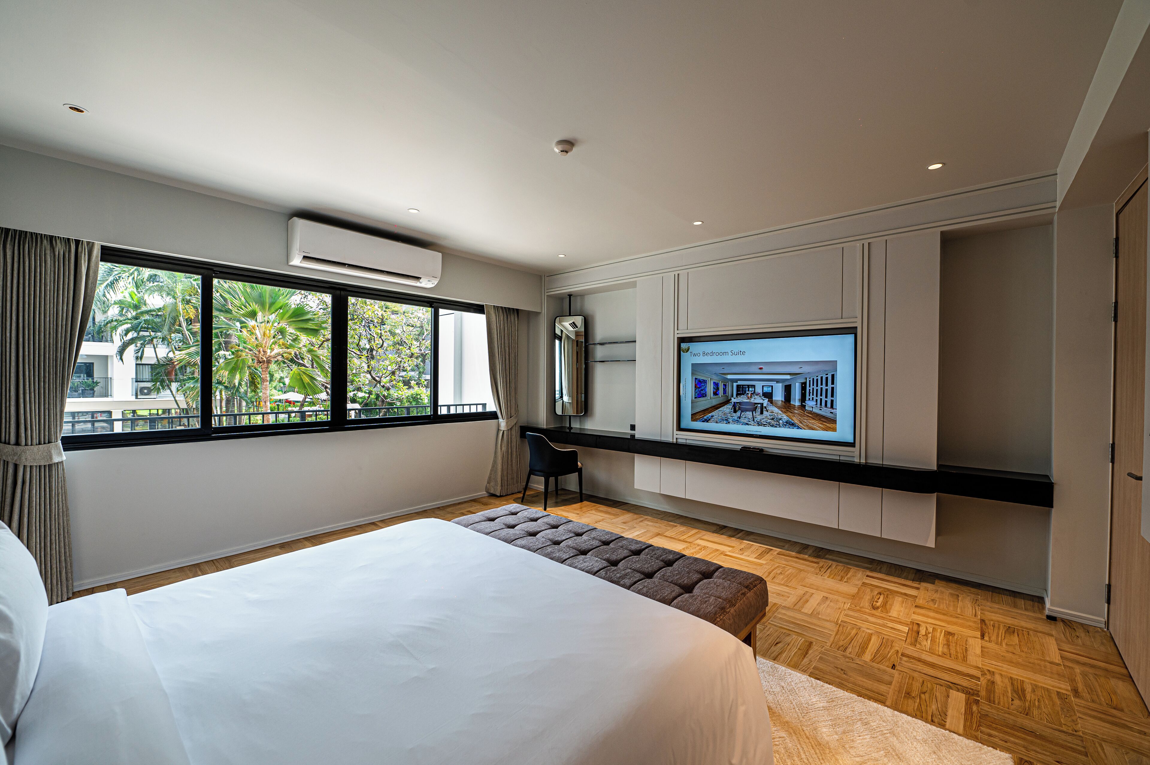 Floral Court Hotel & Residence