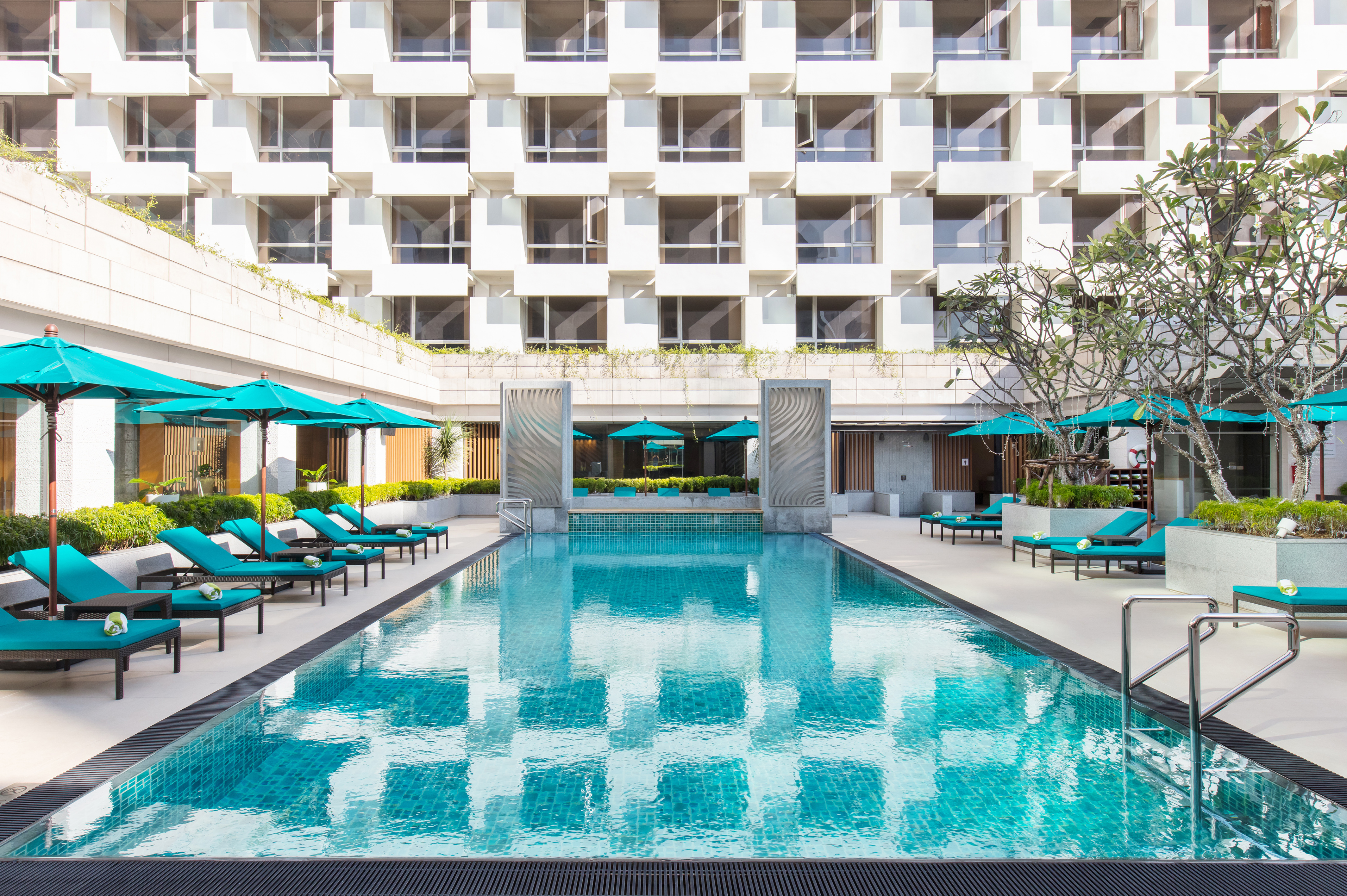 Holiday Inn Bangkok Holiday Inn Bangkok