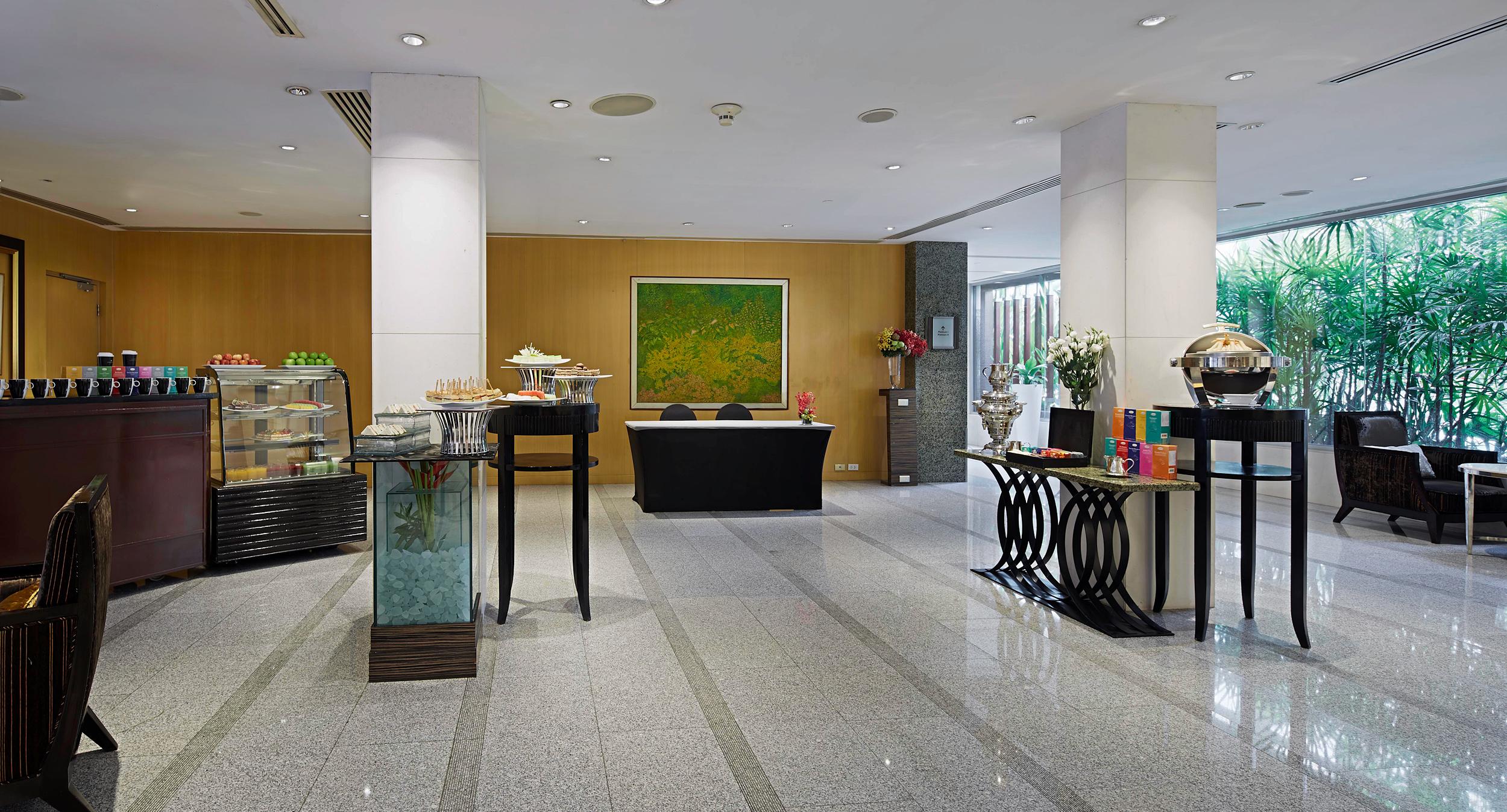 Holiday Inn Bangkok Holiday Inn Bangkok