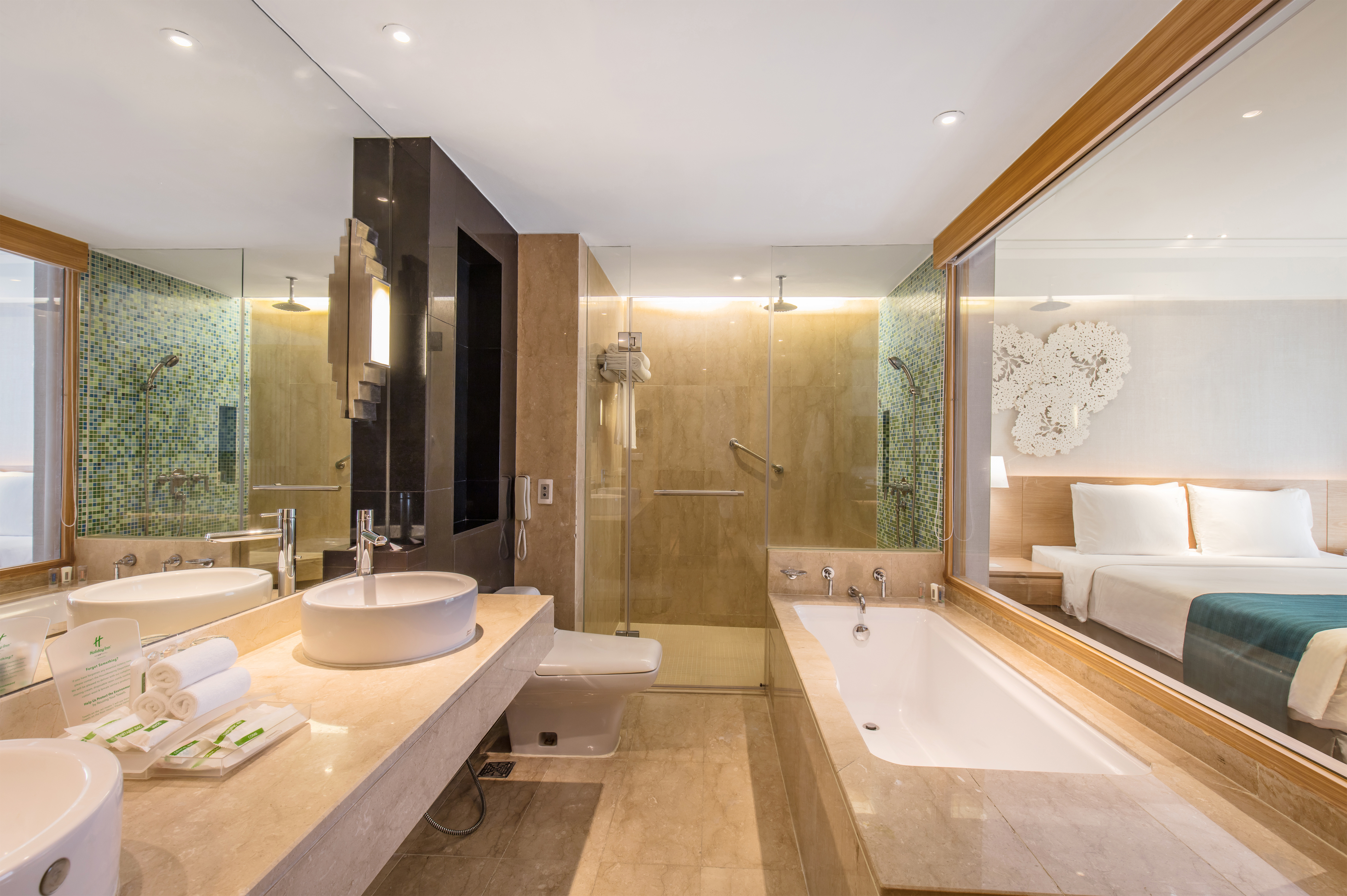 Holiday Inn Bangkok Holiday Inn Bangkok