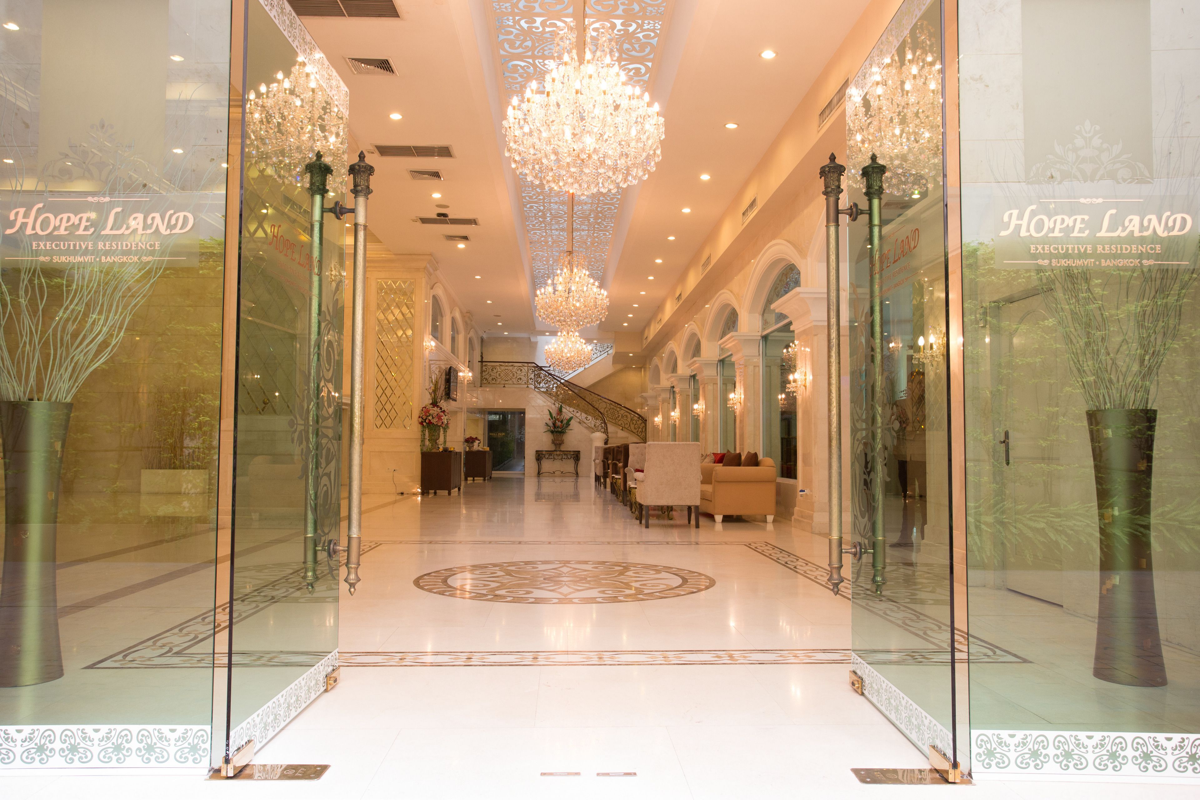 Hope Land Hotel