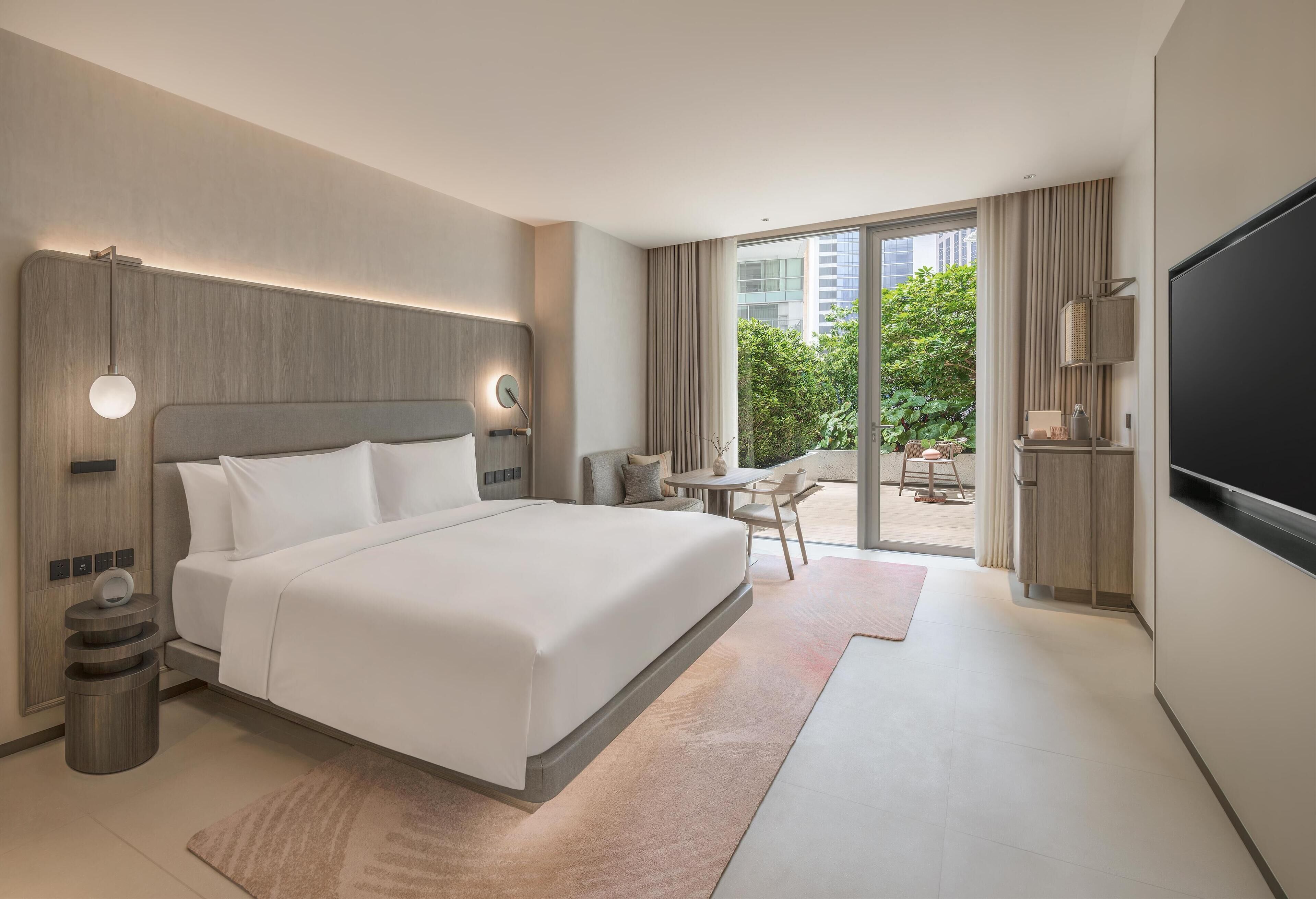 KROMO Bangkok, Curio Collection by Hilton