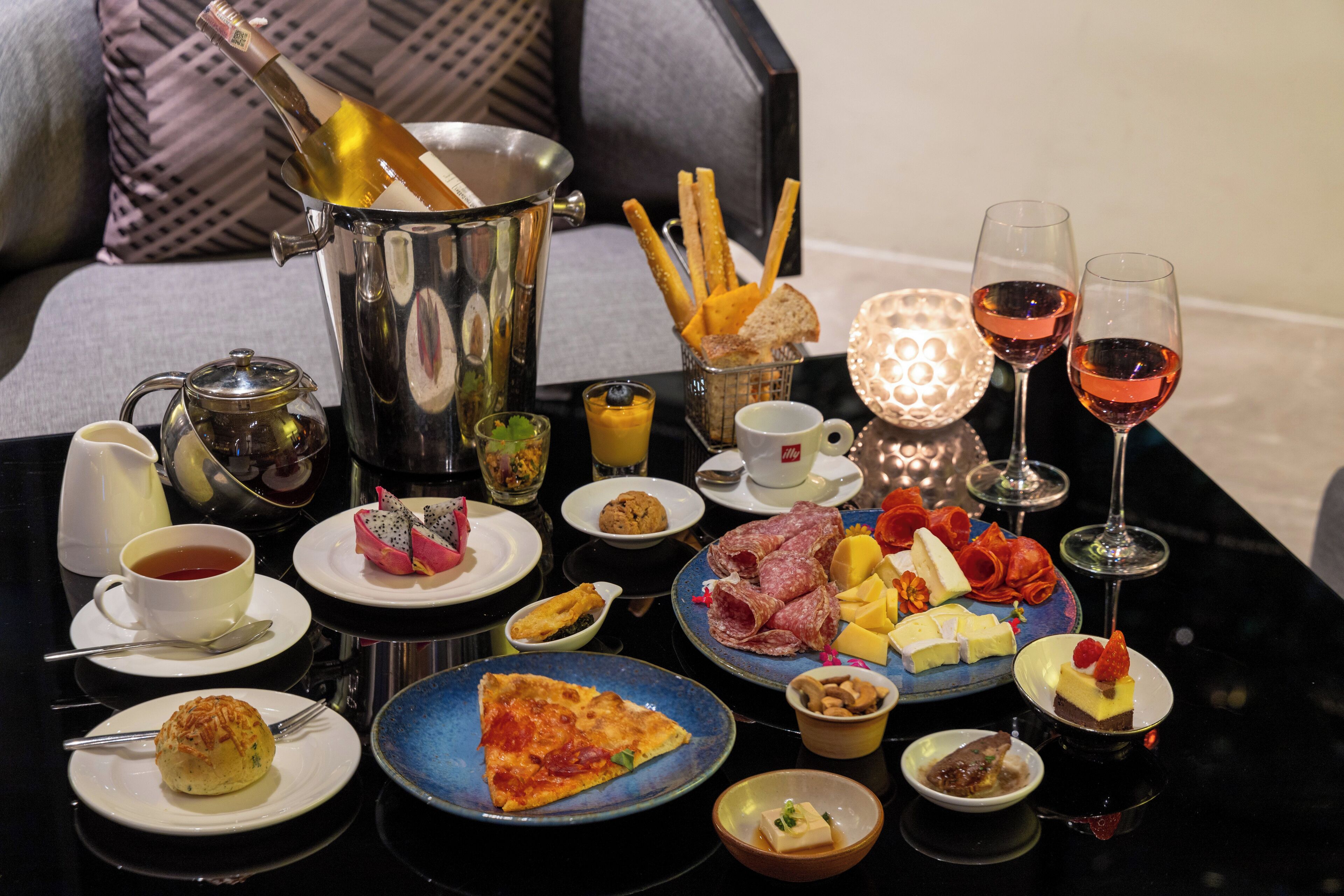 Hilton Bangkok Suvarnabhumi Golf Resort & Spa Hilton Bangkok Suvarnabhumi Golf Resort & Spa