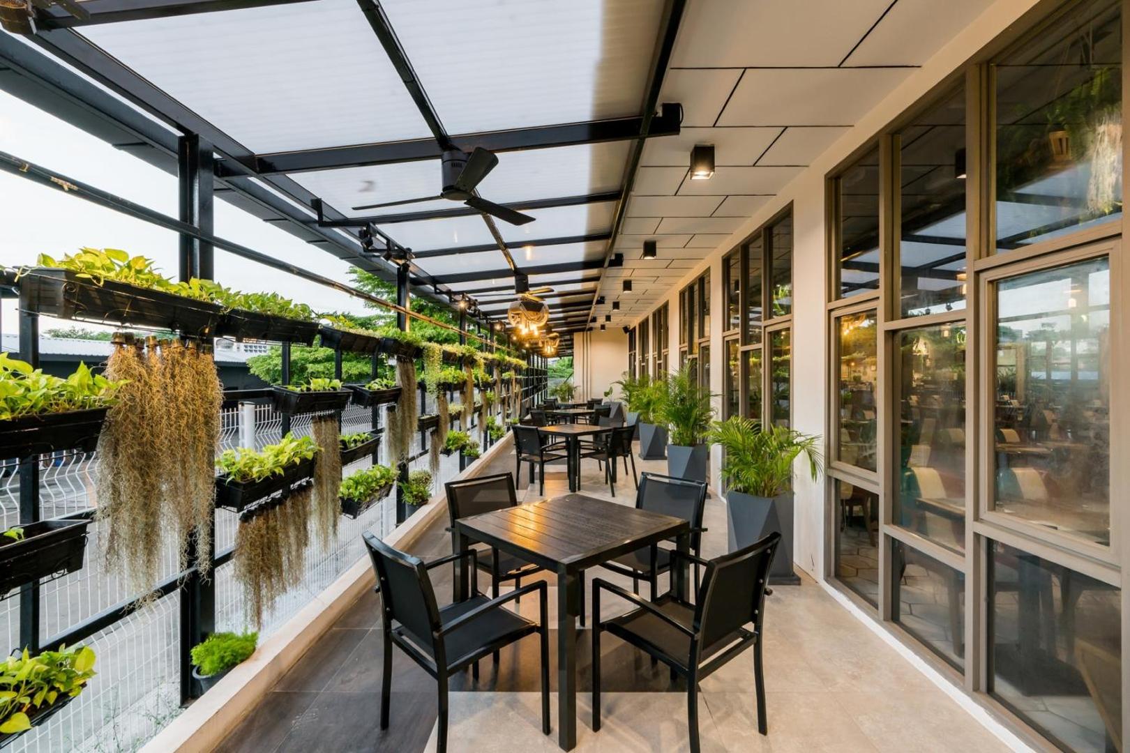 SureStay Plus by Best Western T Pattaya SureStay Plus by Best Western T Pattaya