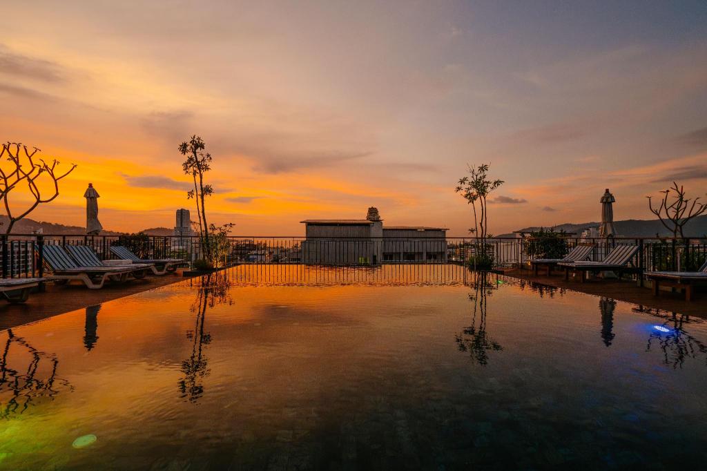 Rak Elegant Hotel Patong