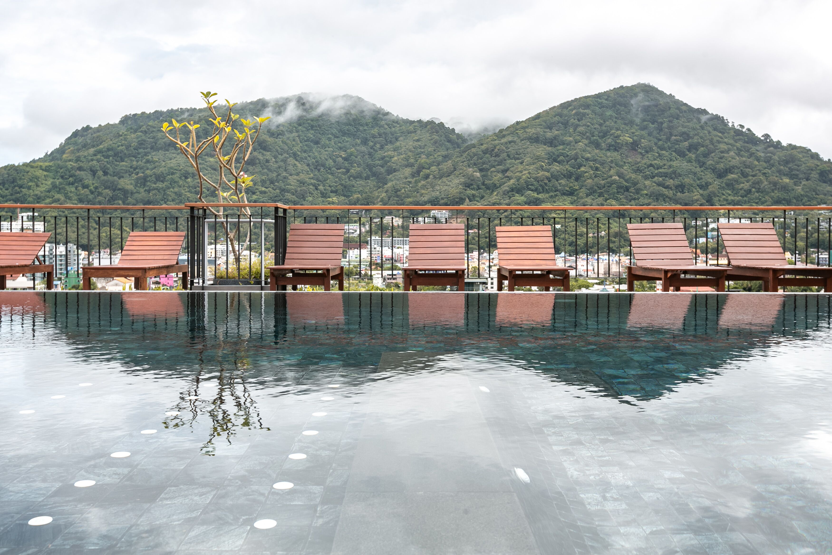 Rak Elegant Hotel Patong