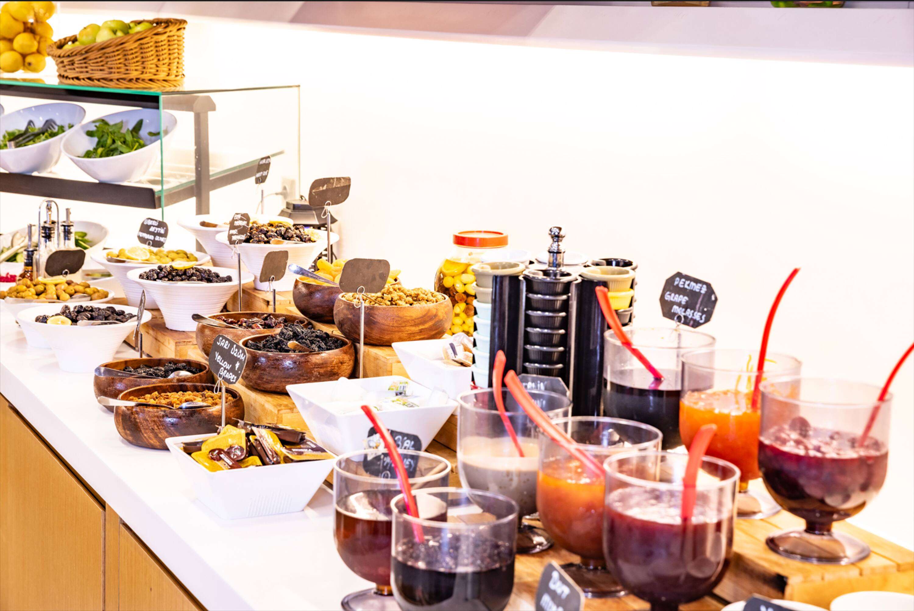 Ramada by Wyndham Istanbul Alibeykoy