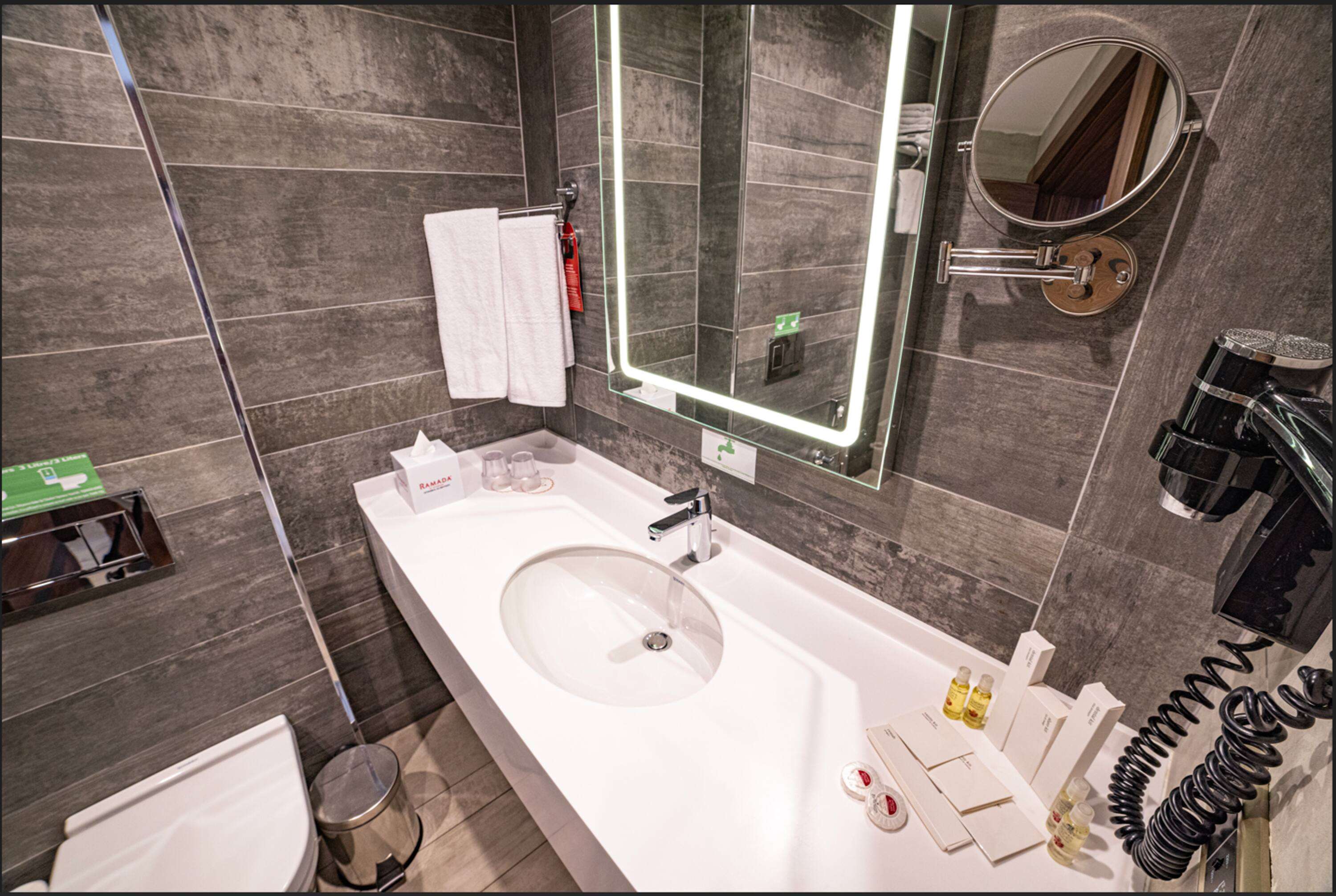 Ramada by Wyndham Istanbul Alibeykoy