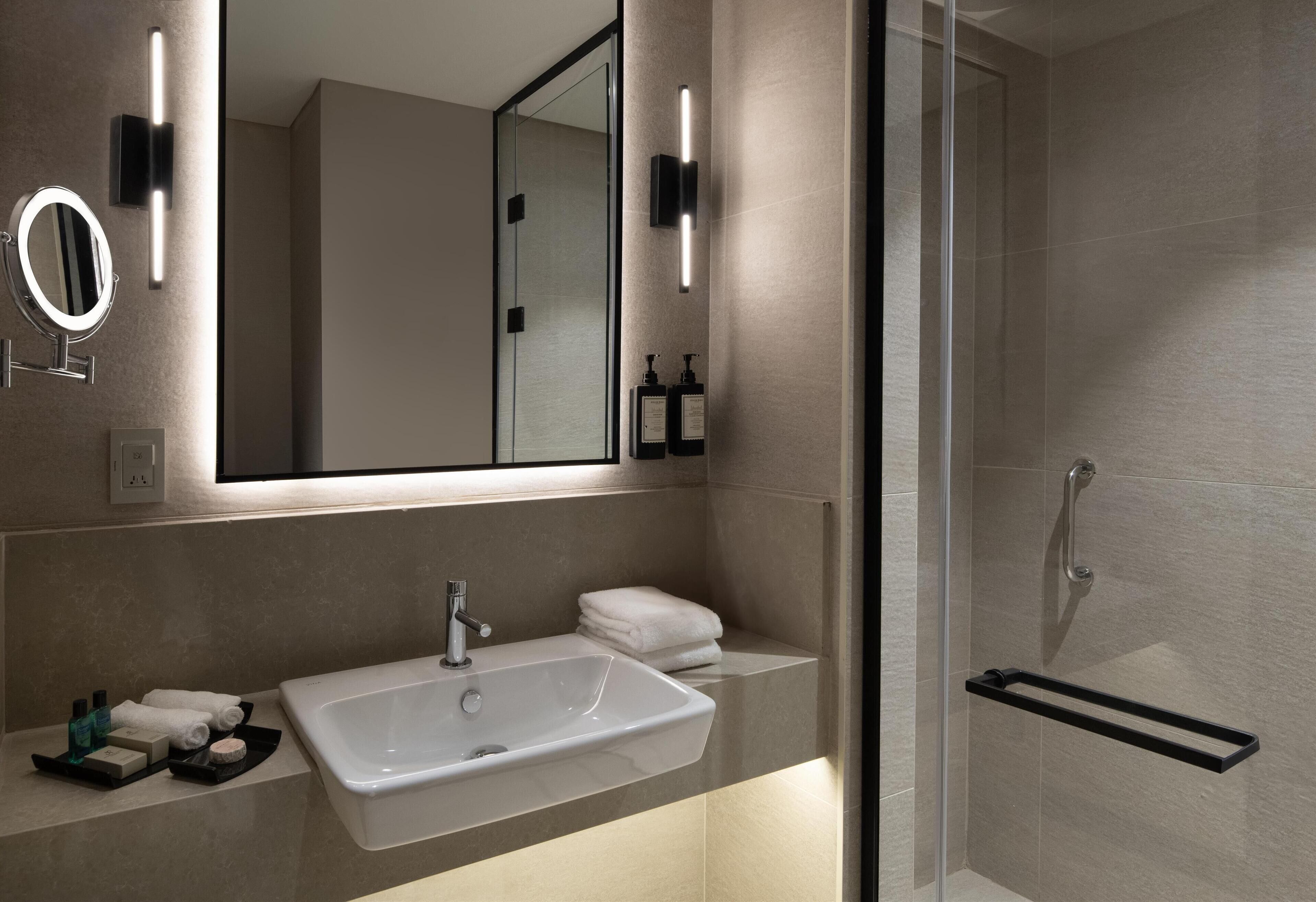 Altunizade Suites Istanbul Curio Collection by Hilton Altunizade Suites Istanbul Curio Collection by Hilton