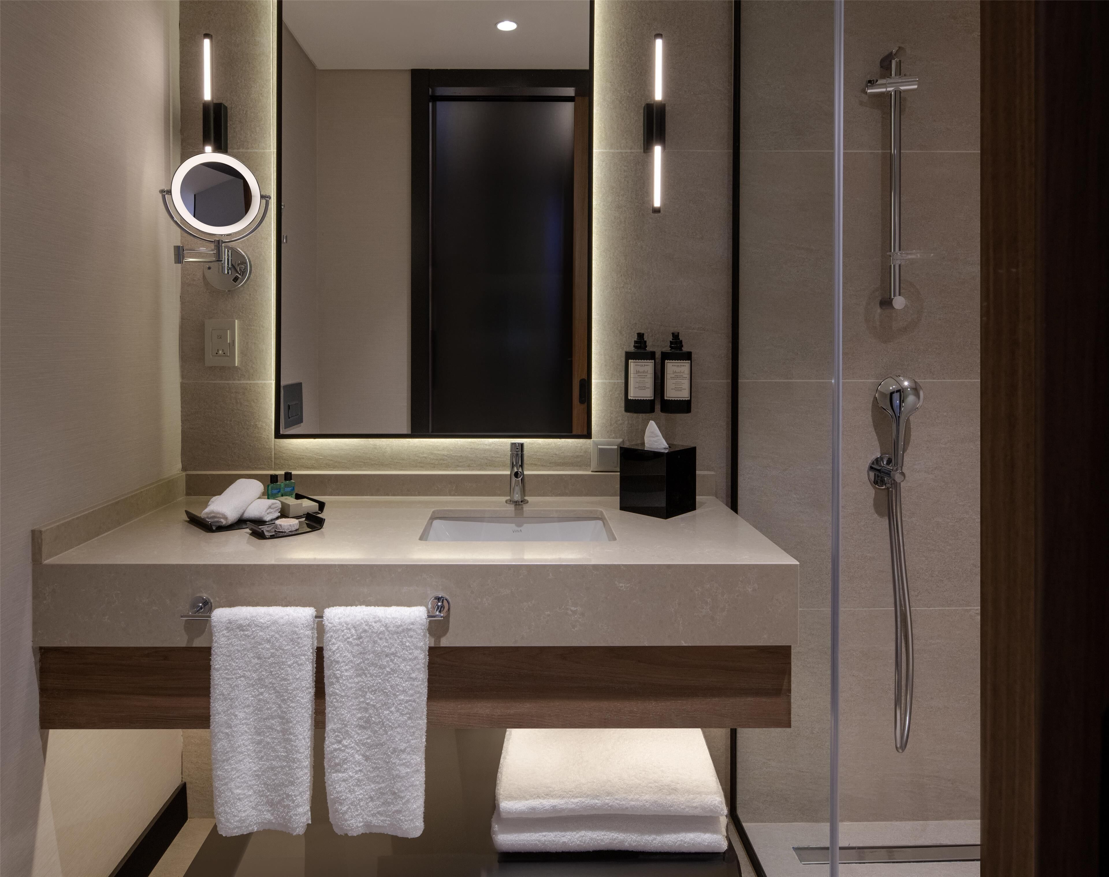 Altunizade Suites Istanbul Curio Collection by Hilton Altunizade Suites Istanbul Curio Collection by Hilton