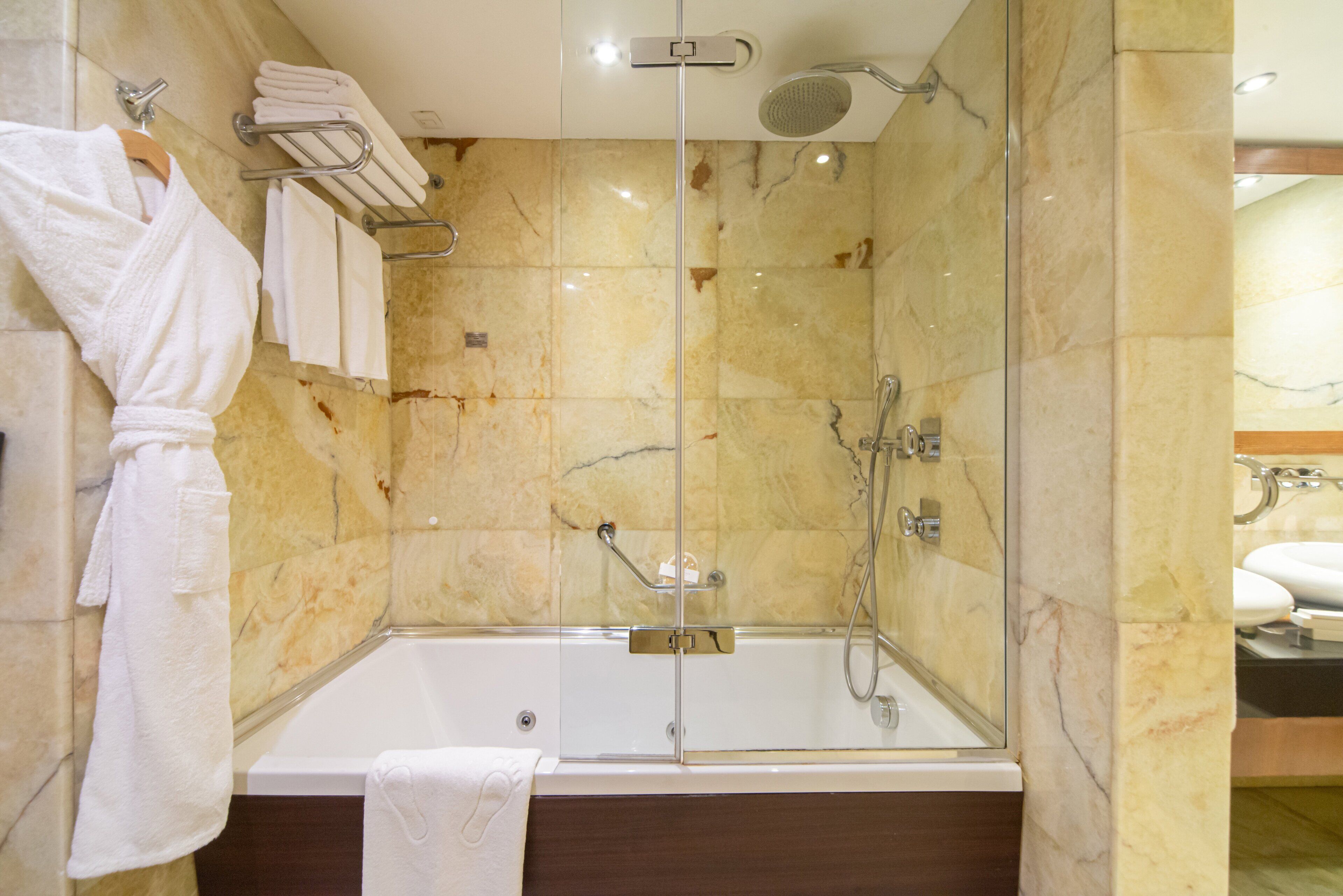 Crowne Plaza Harbiye