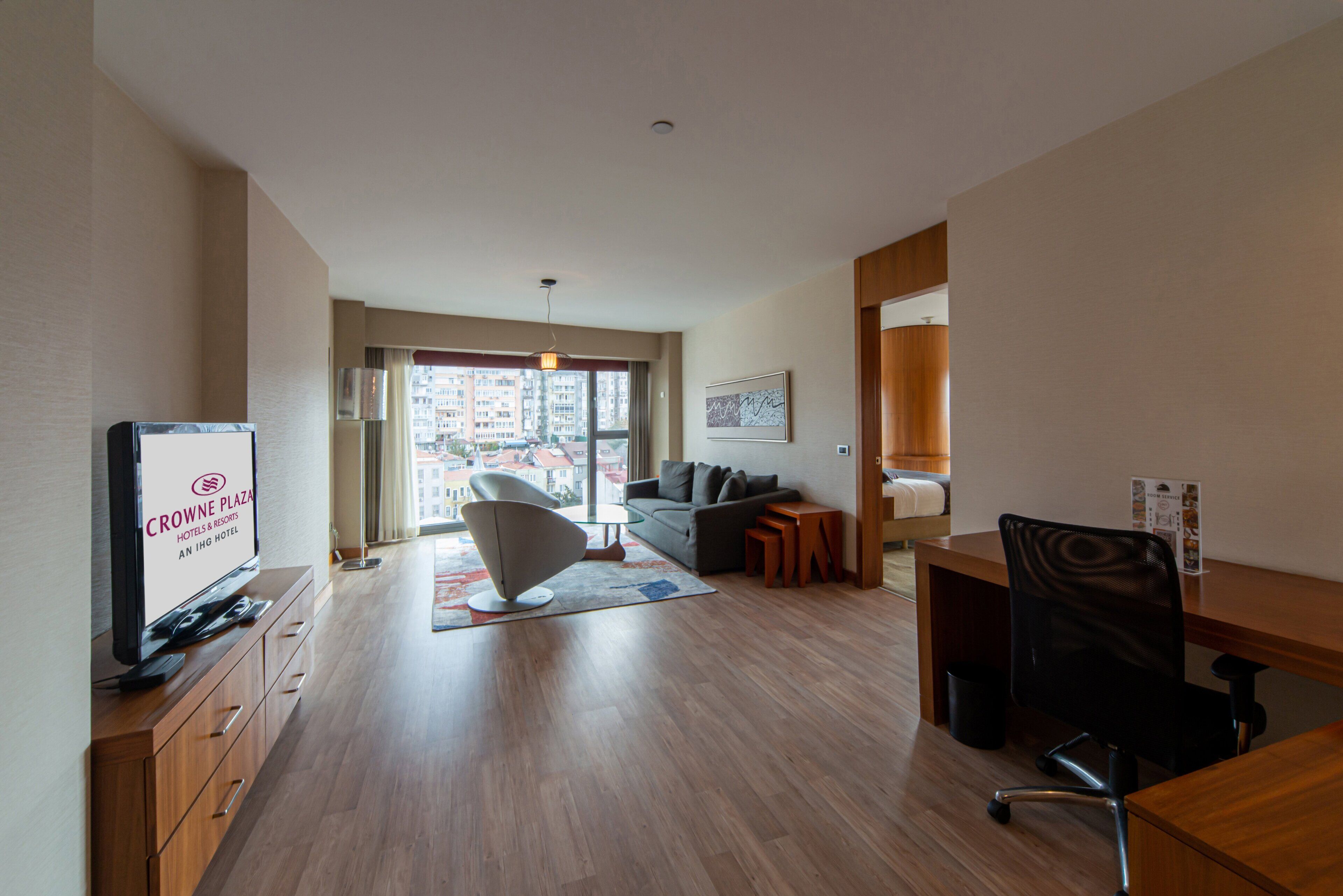 Crowne Plaza Harbiye