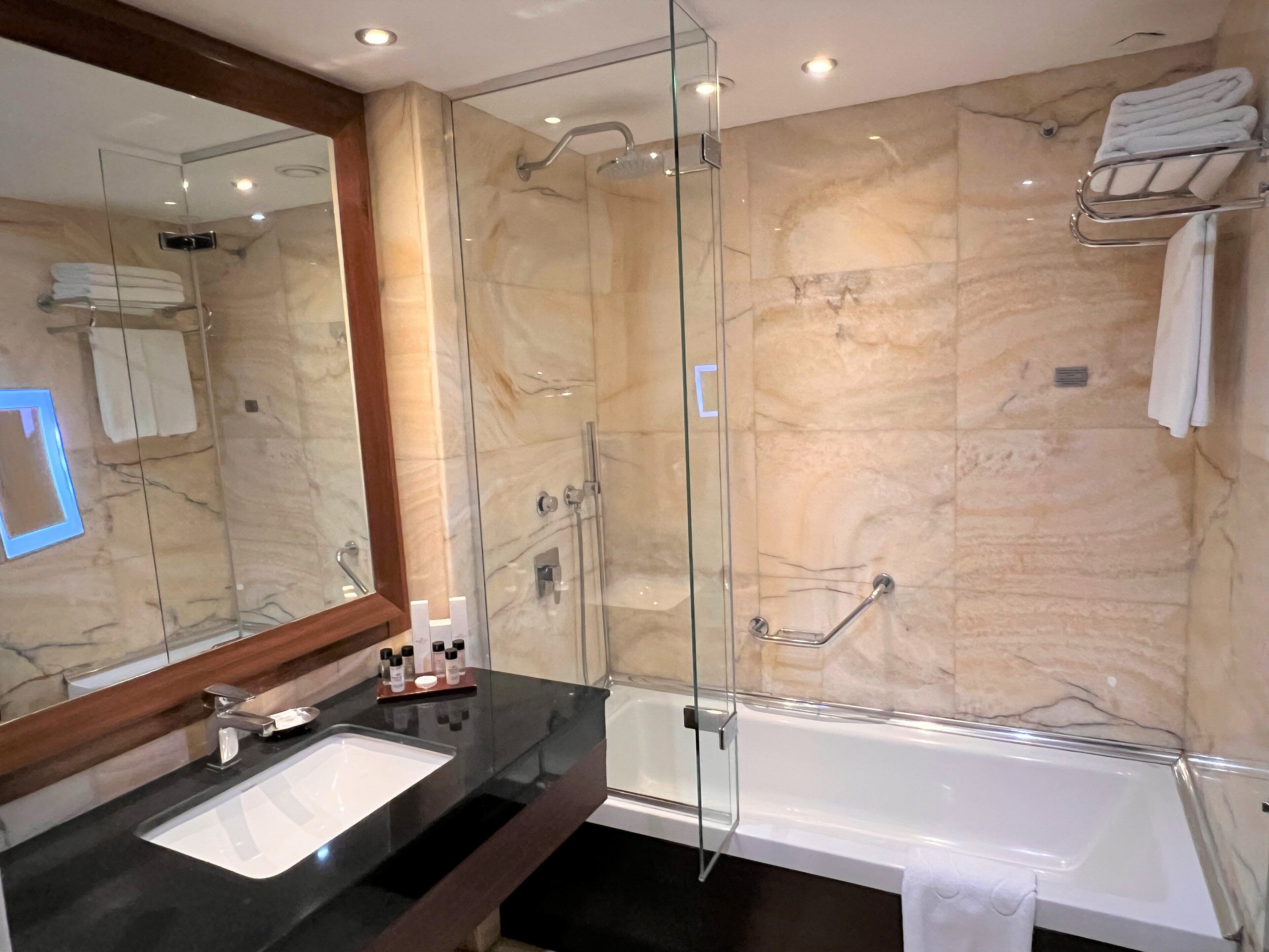 Crowne Plaza Harbiye