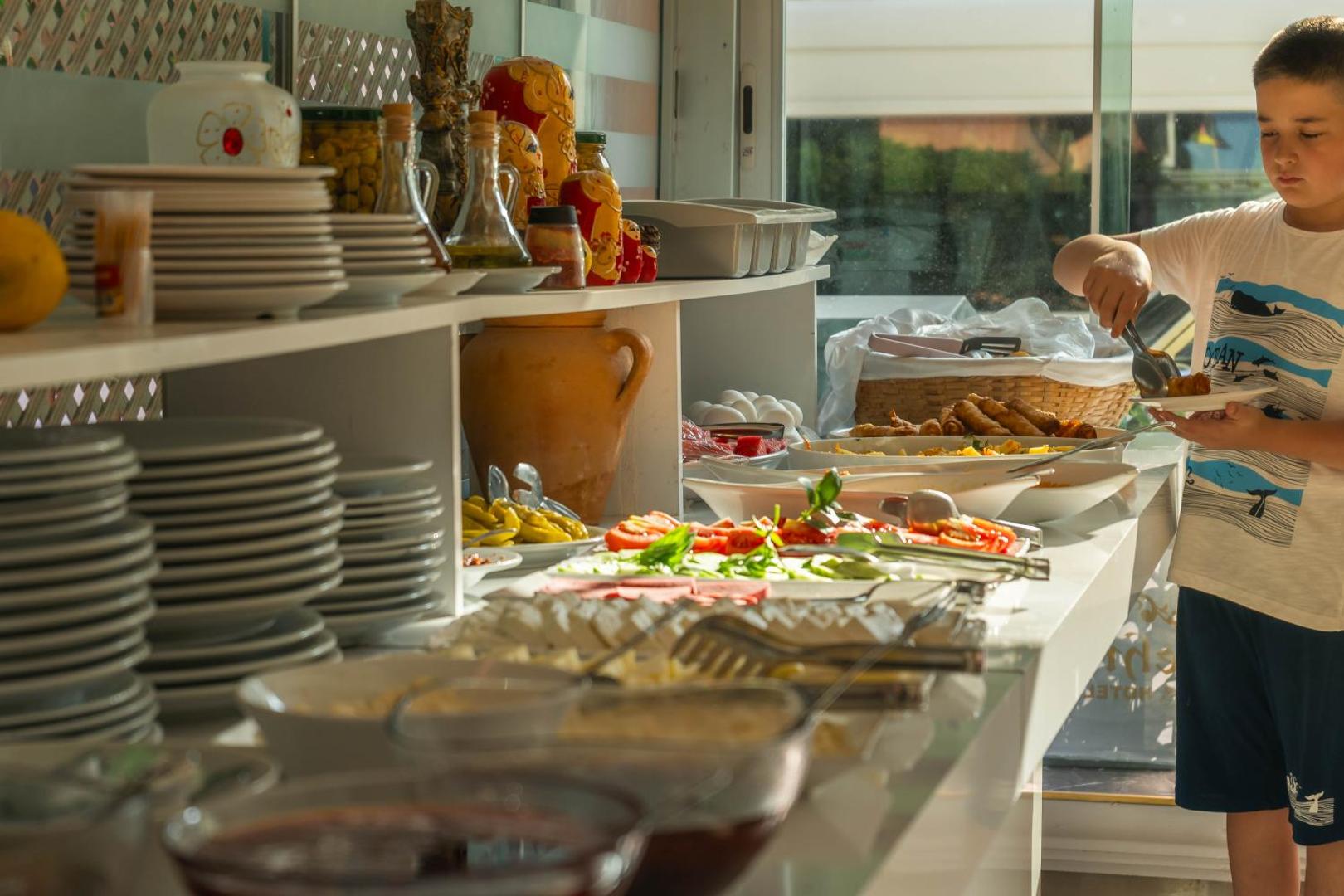 Behram Hotel Behram Hotel