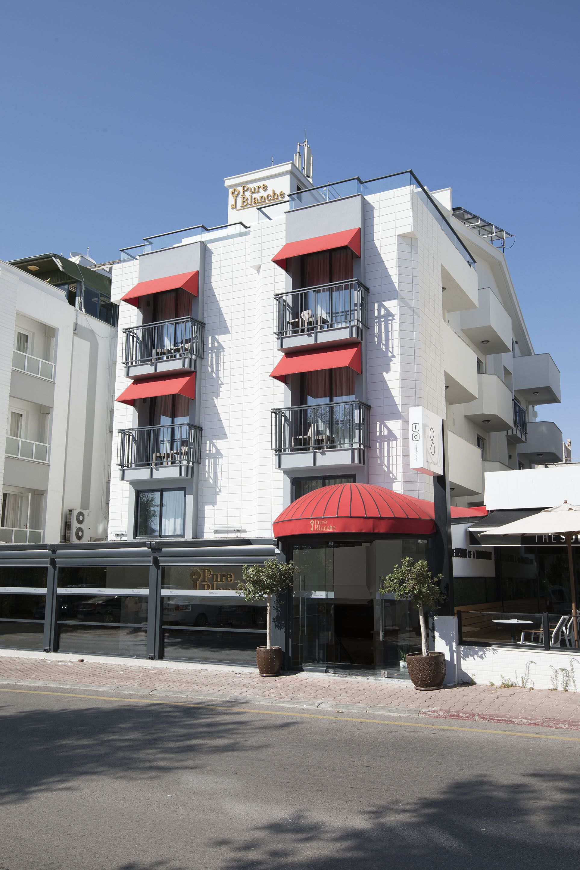 Pure Blanche Hotel Pure Blanche Hotel