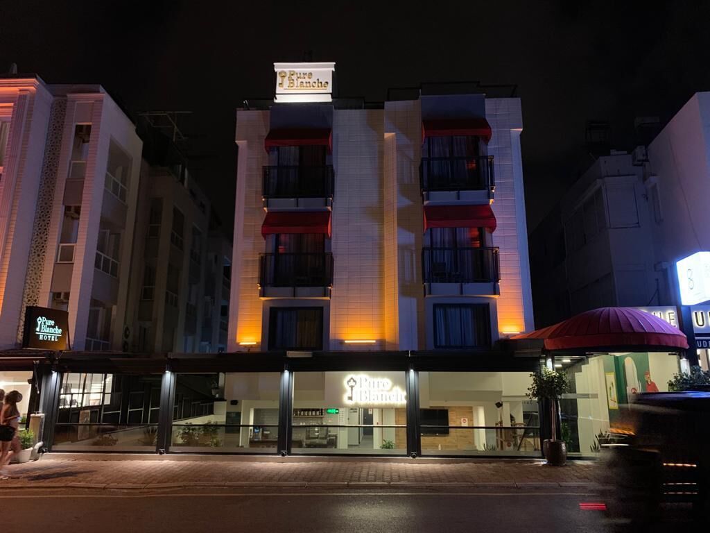 Pure Blanche Hotel Pure Blanche Hotel