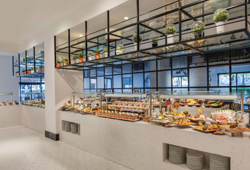 DoubleTree by Hilton Antalya-Kemer All-Inclusive Resort