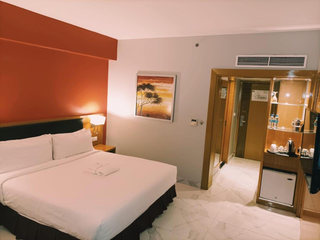 Holiday Inn Dar es Salam