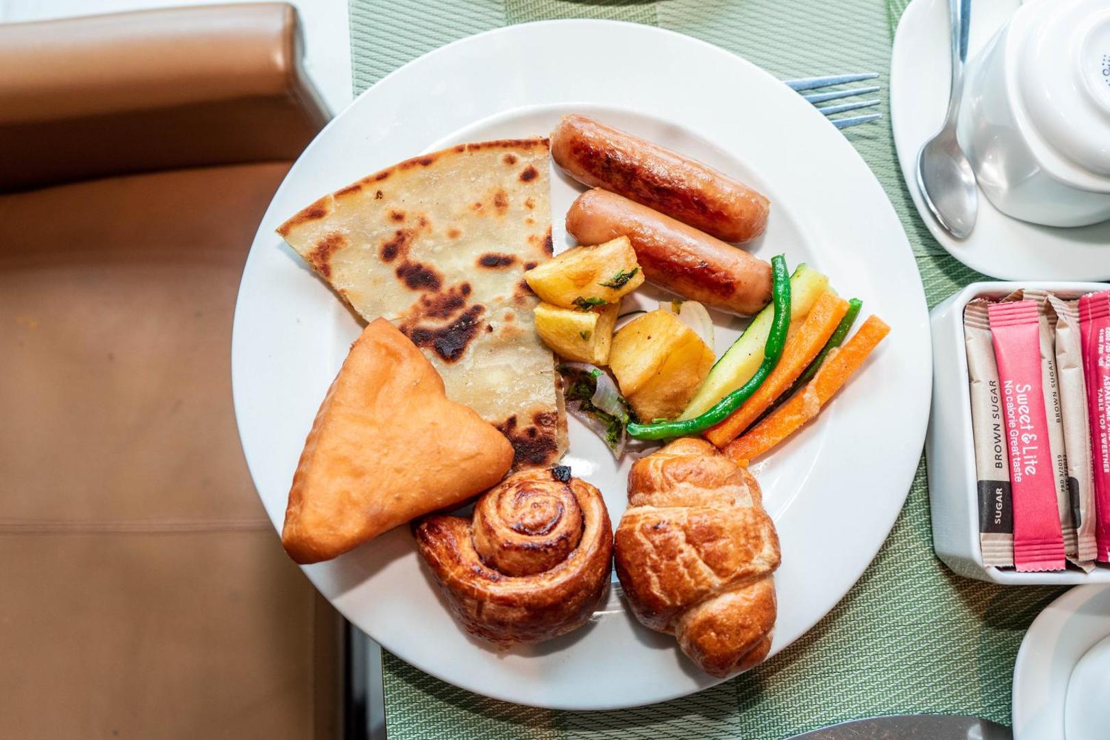 Holiday Inn Dar es Salam