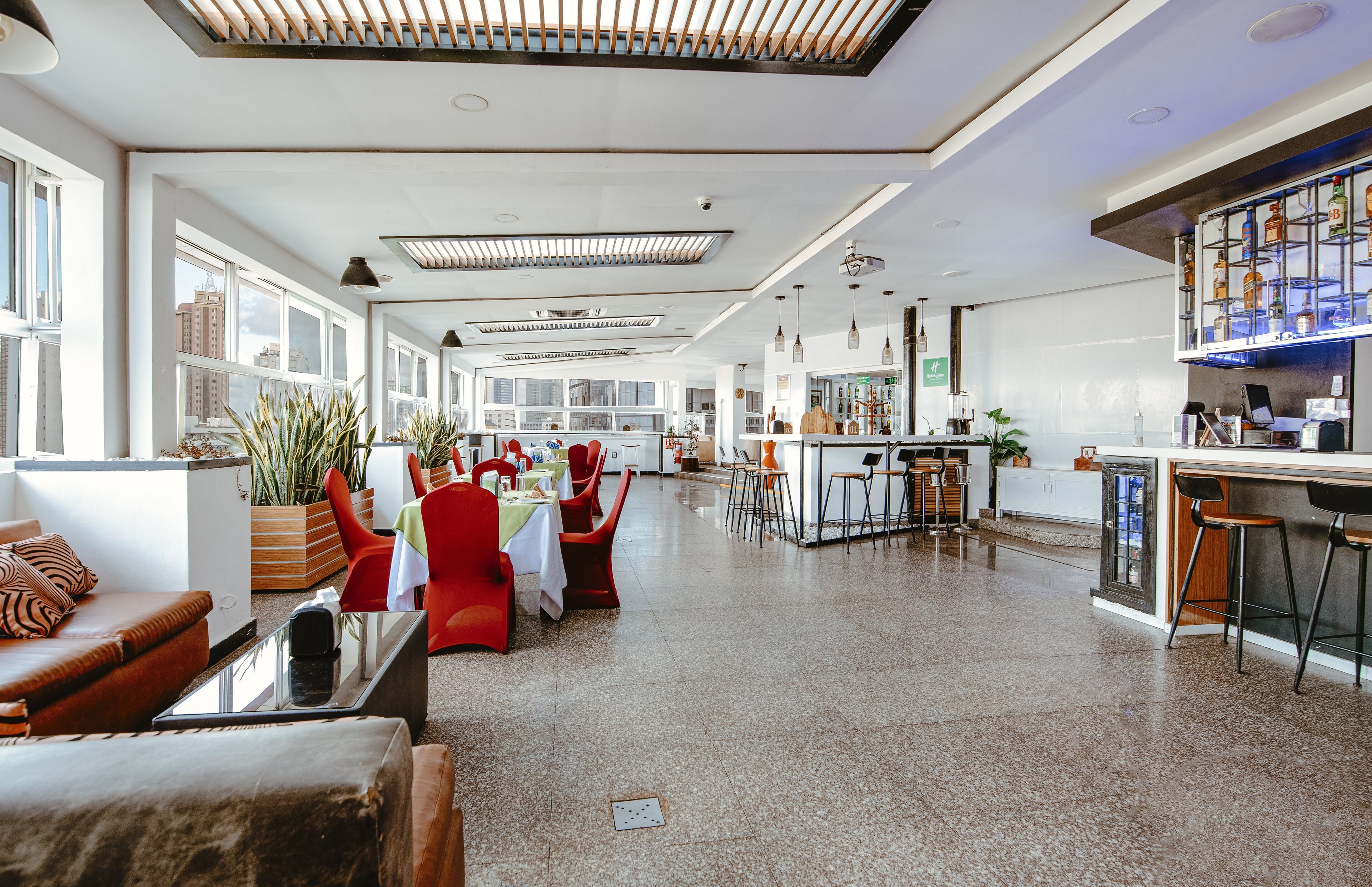 Holiday Inn Dar es Salam