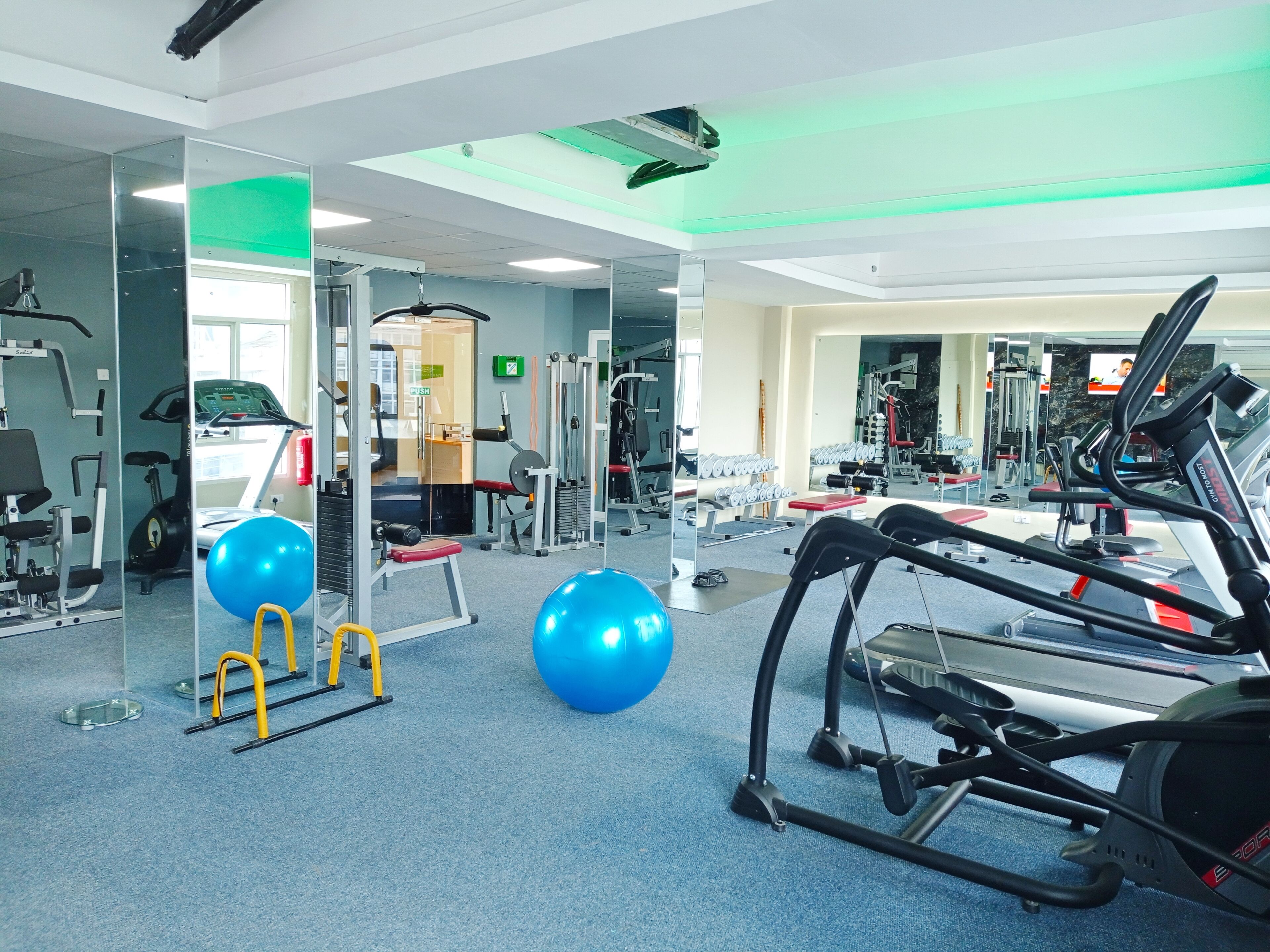 Holiday Inn Dar es Salam